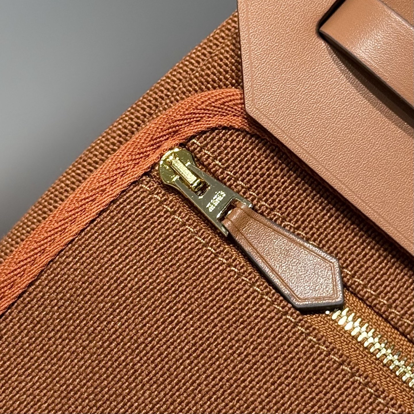 Hermès Mini Herbag 20cm Gold Brown Gold Hardware Crossbody Bag 8 i1747138974039 9551 0 6