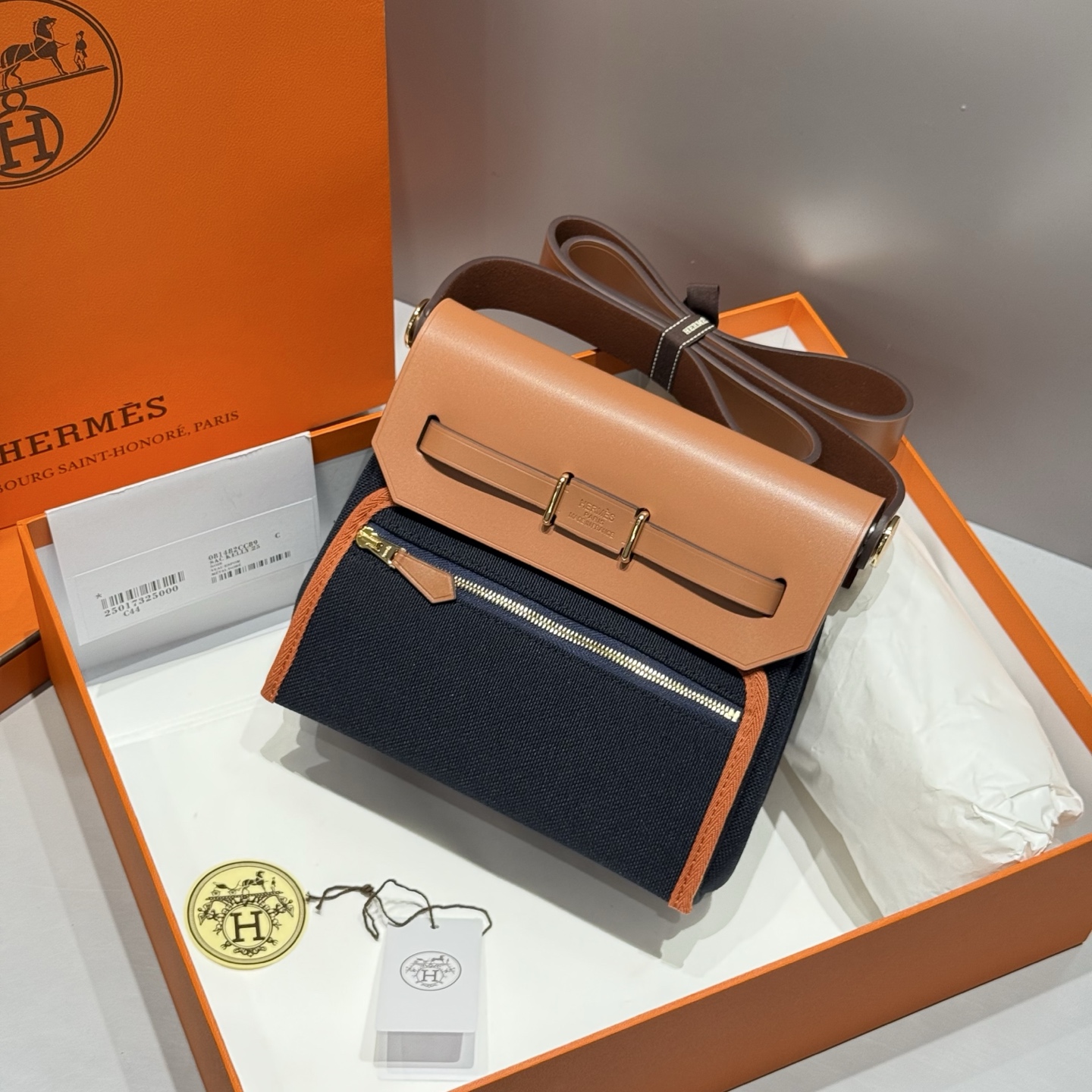 Hermès Herbag 20 CM Midnight Blue/Gold Hardware, Crossbody Bag 2 i1747139110263 7763 0 1