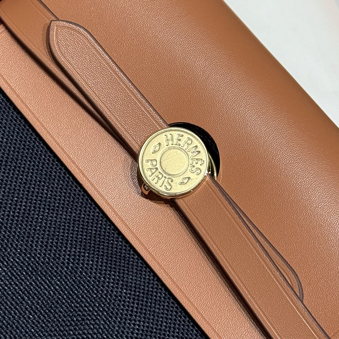 Hermès Herbag 20 CM Midnight Blue/Gold Hardware, Crossbody Bag 4 i1747139114725 3448 0 3