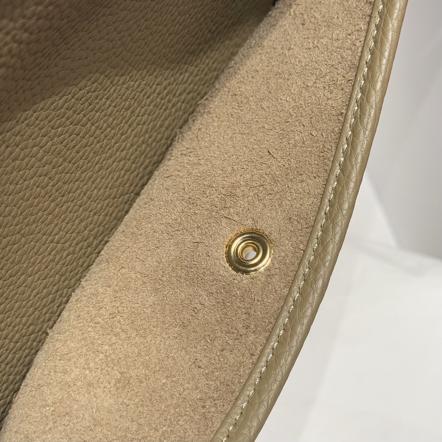 Hermès Evelyne 29 TC Leather Shoulder Bag - Effortless Luxury 9 i1753846073145 7506 0 7