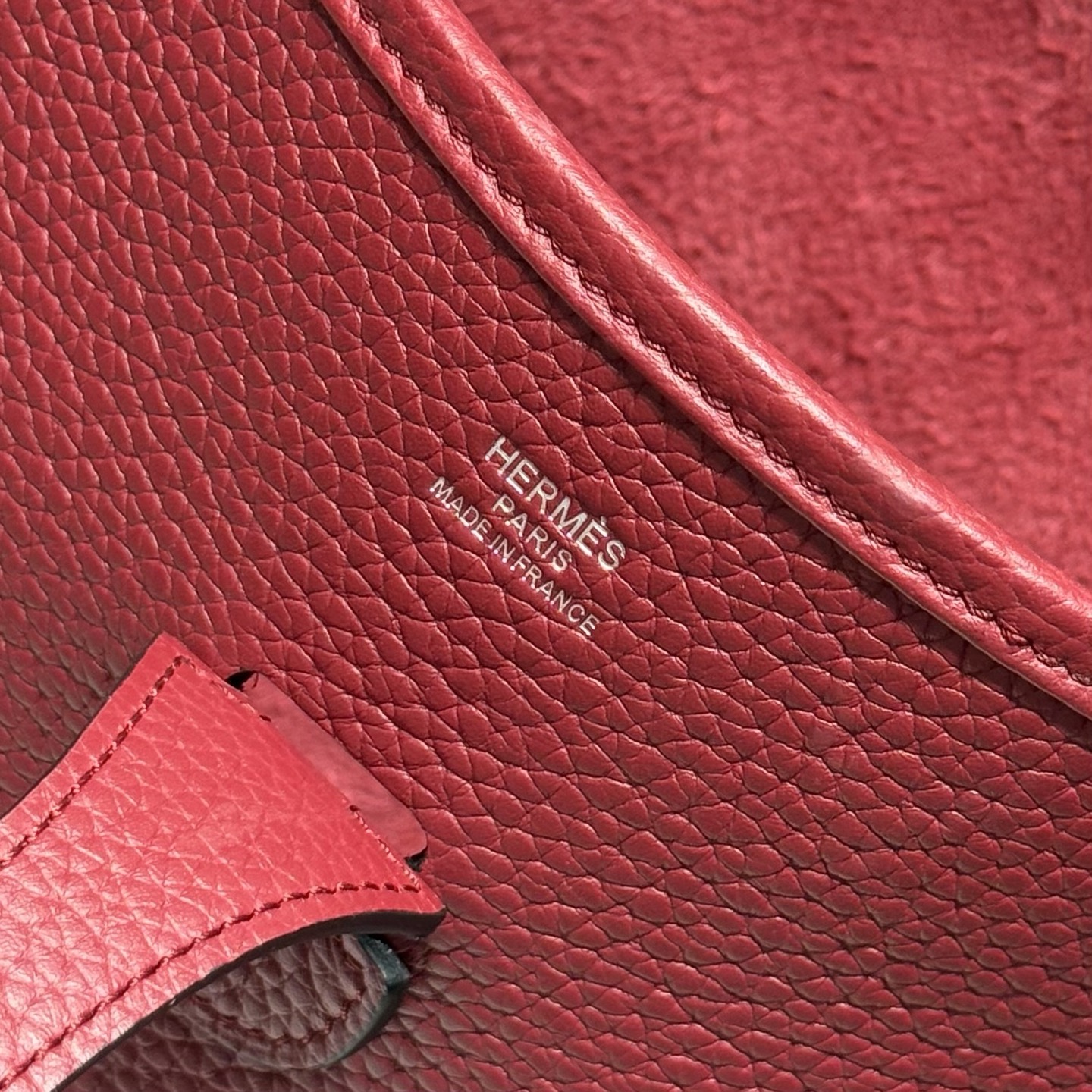 Hermès Evelyne 29 Ruby Red TC Leather Crossbody Bag with Adjustable Strap 3 i1753846092140 951 0 2