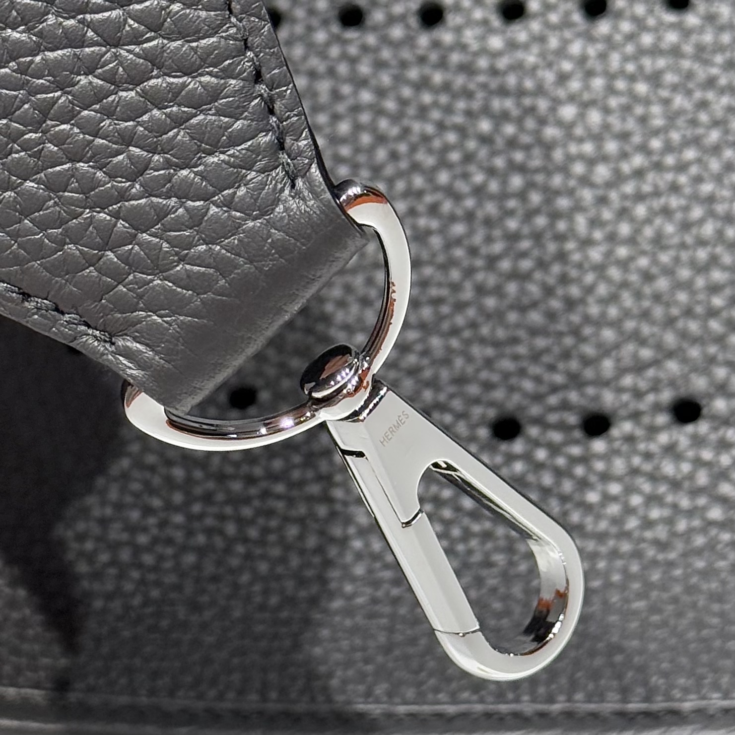 Hermès Evelyne 29 Graphite Gray TC Leather Crossbody Bag, Brand New 8 i1753846099190 8873 0 7