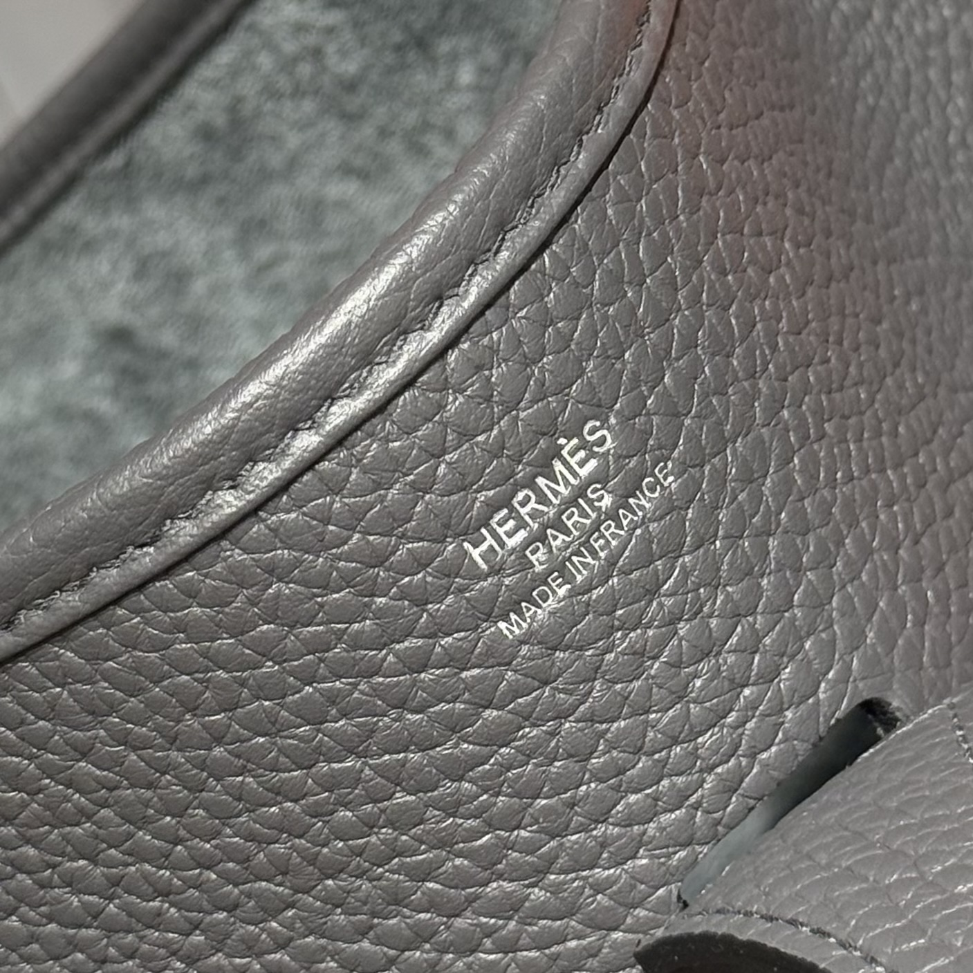 Hermès Evelyne 29 Graphite Gray TC Leather Crossbody Bag, Brand New 4 i1753846099805 7097 0 3