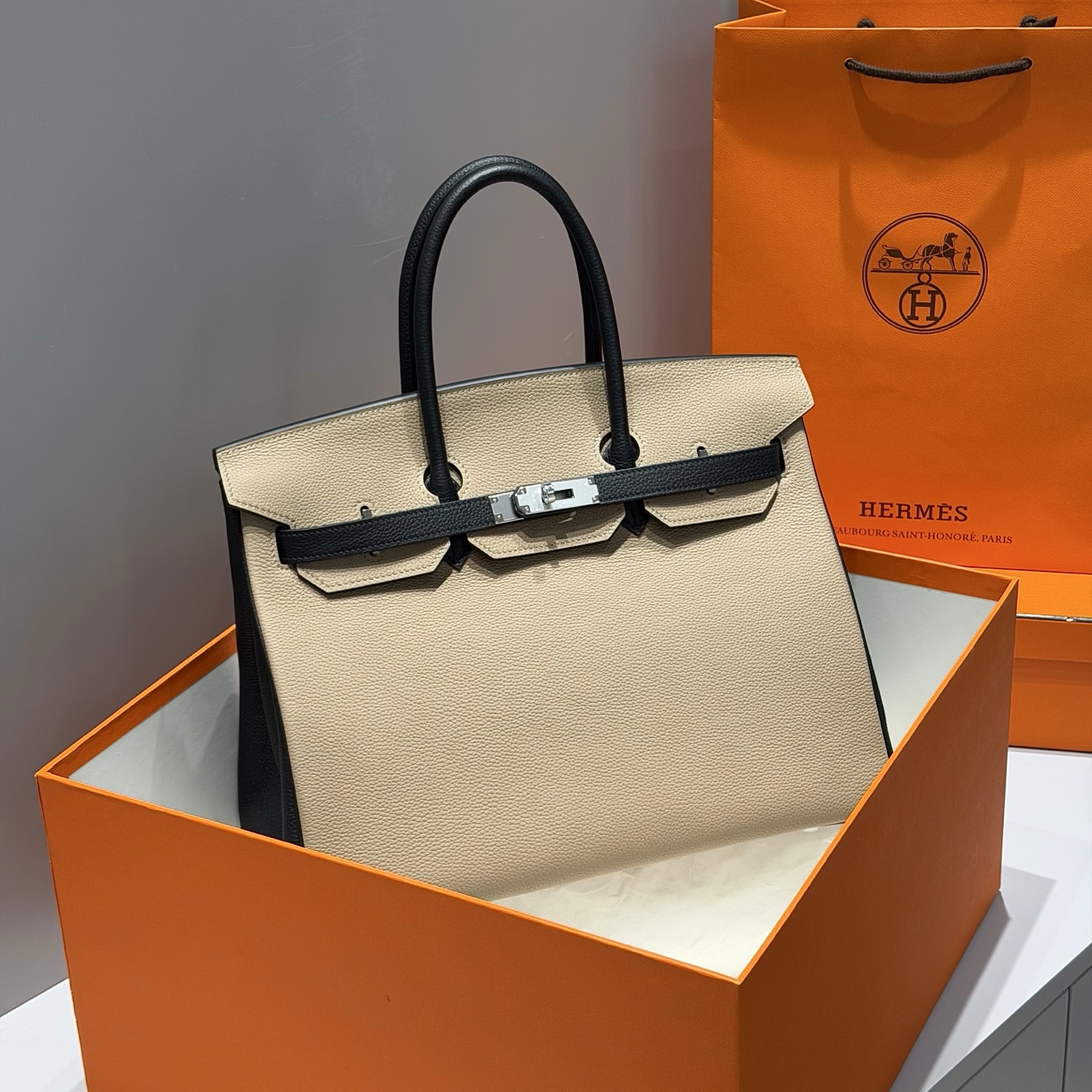 NO:699787,- - Latest arrival / - Turtle dove gray/black - - Comparable to handmade craftsmanship, real shot 35Cm, Hermes, hermes, Hermes,19860909-  - 最新到货  / - 斑鸠灰/黑色  - -媲美手工工艺  实拍35Cm,爱马仕,hermes,Hermes,,Bag