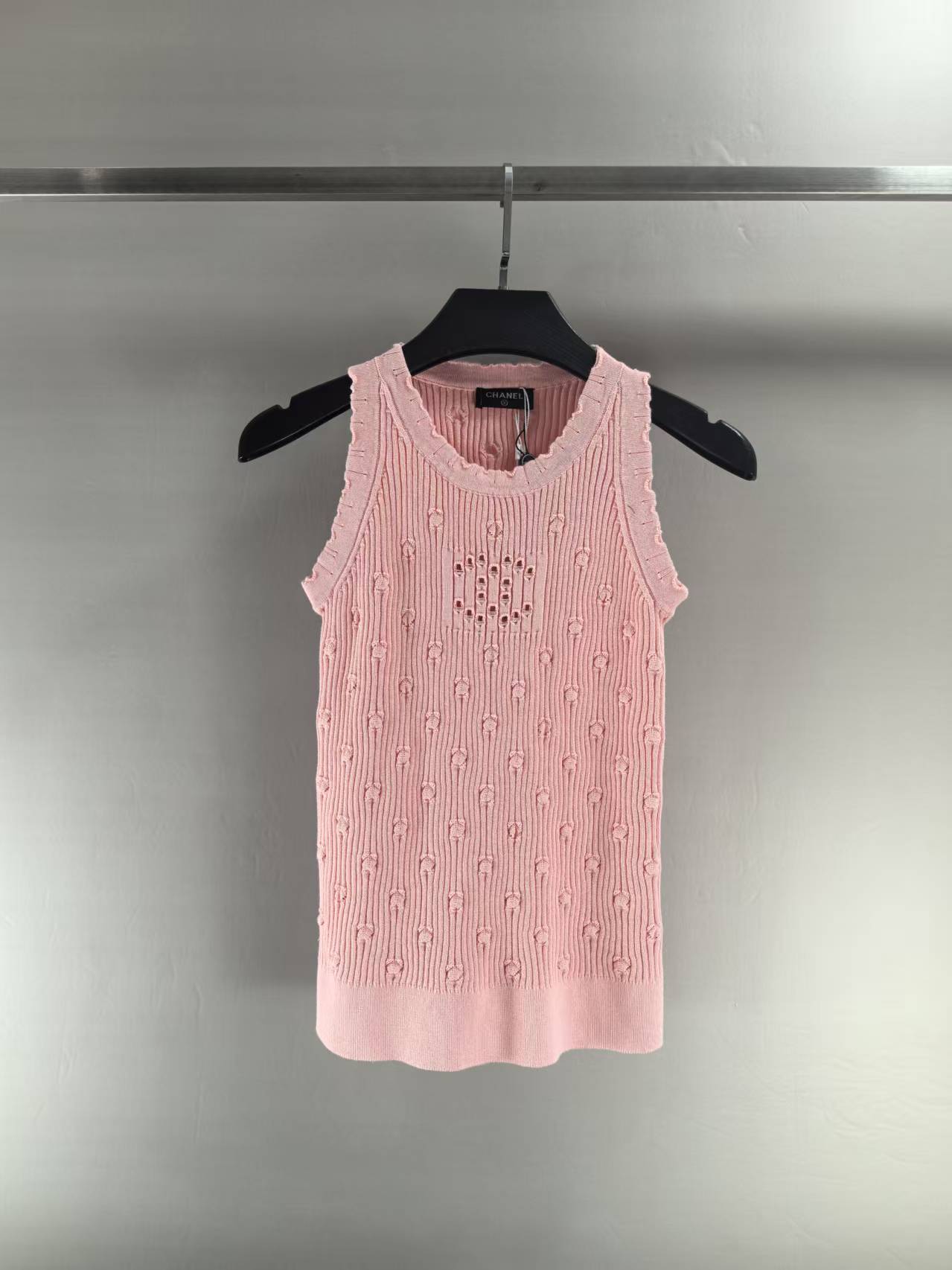 NO:311432,Chan*l 2025 hot products recommendation Summer Heavy Industry Logo Polka Dot Perforated Vest Number SML P, chanel, alexander wang19860909Chan*l 2025 爆款推荐 夏季 重工Logo波点穿孔背心 码数SML P,,chanel,alexander wang,Women's clothing