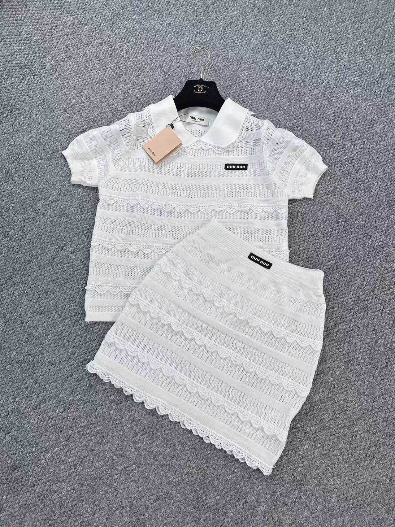 NO:442242,MIUMI* Summer new logo patch lace striped doll collar short sleeve short skirt suit three-color SML, miumiu, skirts, T-shirt, alexander wang19860909MIUMI* 夏季新款 Logo贴布蕾丝边条纹娃娃领短袖短裙套装 三色SML,,miumiu,skirts,T-shirt,alexander wang,Women's clothing