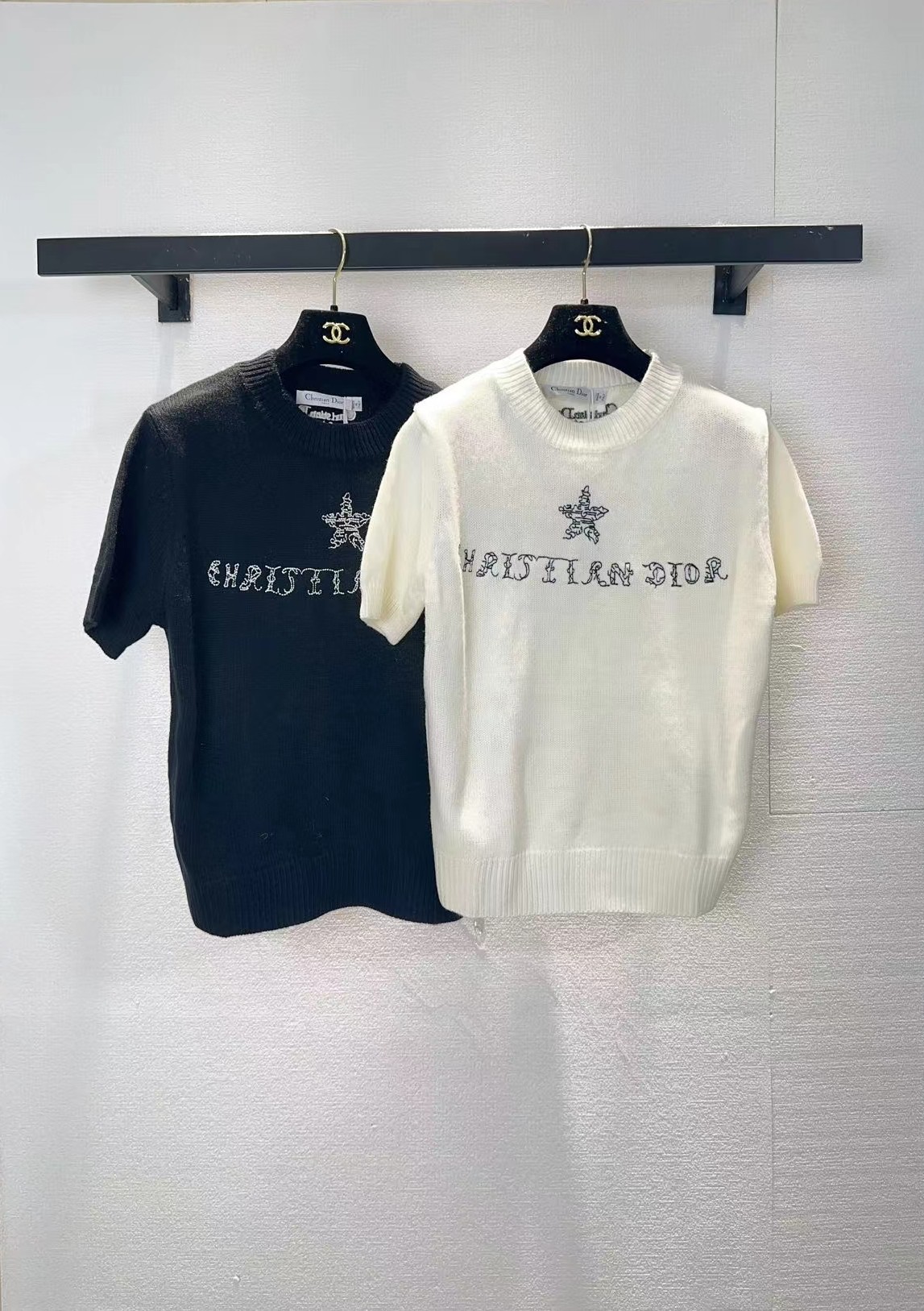 NO:738093,Dior Dior two-color short-sleeved SML,,dior,dior,T-shirt,19860909Dior迪奥两色短袖SML,,dior,dior,T-shirt,,Women's clothing