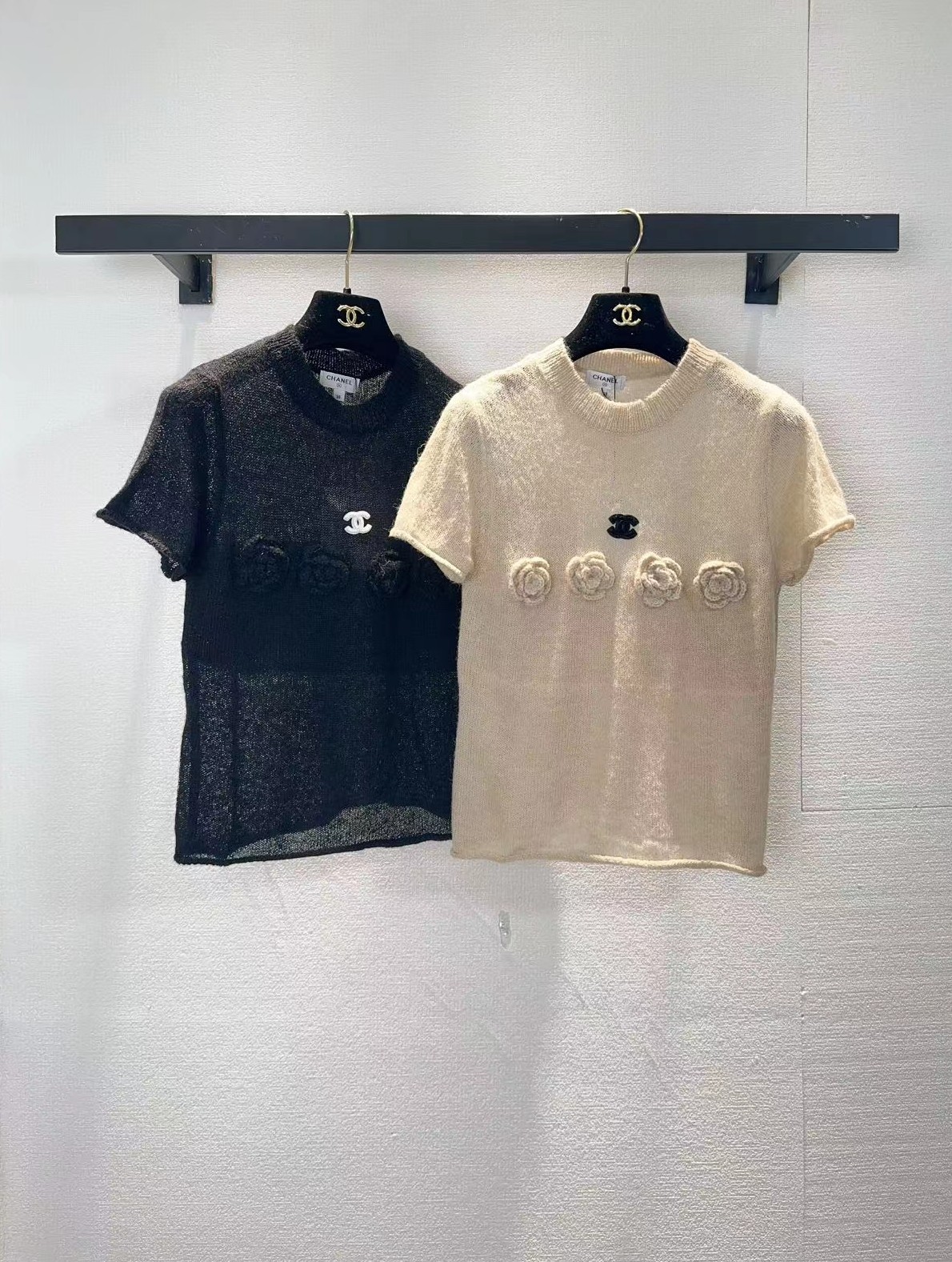 NO:738081,chanel Chanel two-color short-sleeved,,chanel,chanel,T-shirt,19860909chanel香奈儿两色短袖,,chanel,chanel,T-shirt,,Women's clothing