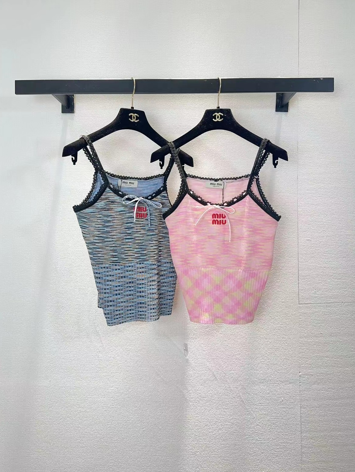 NO:738072,miumiu two-color camisole SML,,miumiu,19860909miumiu两色吊带背心SML,,miumiu,,Women's clothing