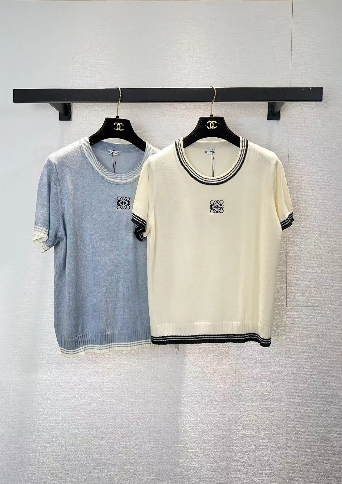 NO:749422,Loewe two-color short-sleeved SML,,loewe,T-shirt,19860909罗意威两色短袖SML,,loewe,T-shirt,,Women's clothing