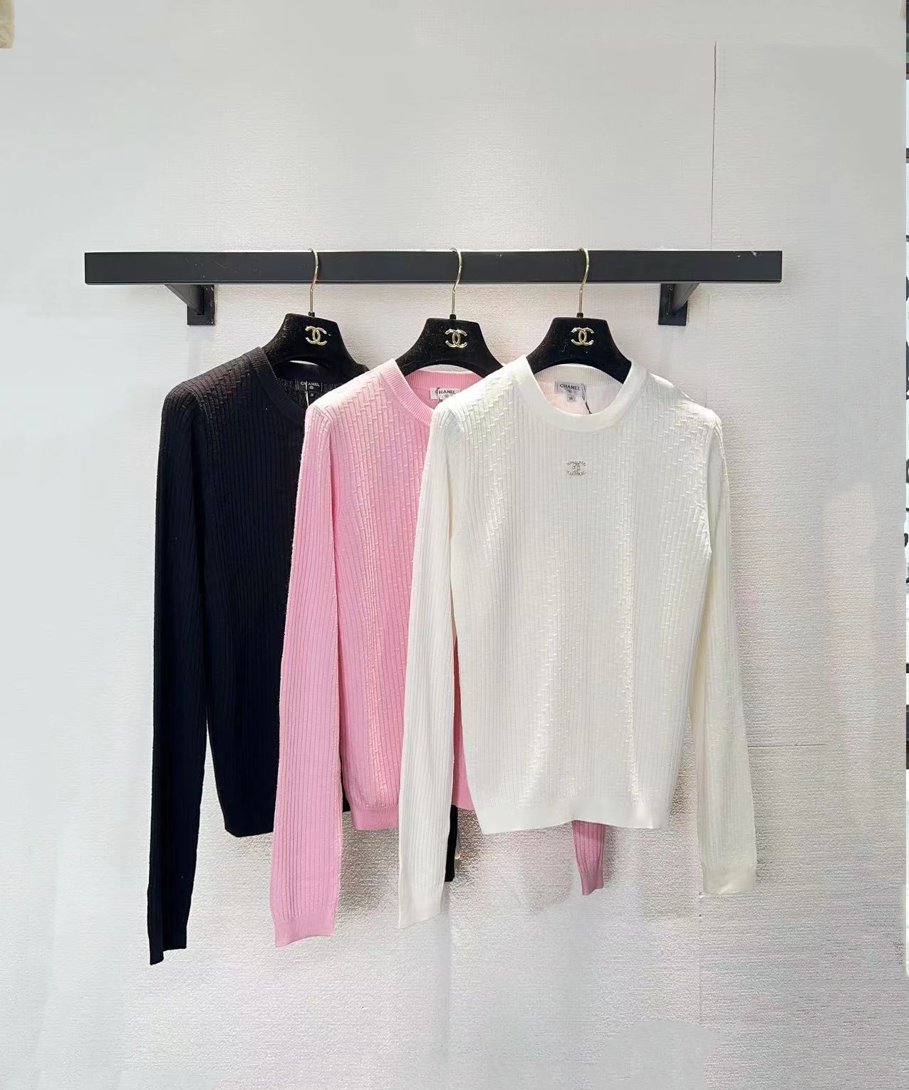 NO:749415,chanel Chanel three-color long-sleeved SML,,chanel,chanel,19860909chanel香奈儿三色长袖SML,,chanel,chanel,,Women's clothing