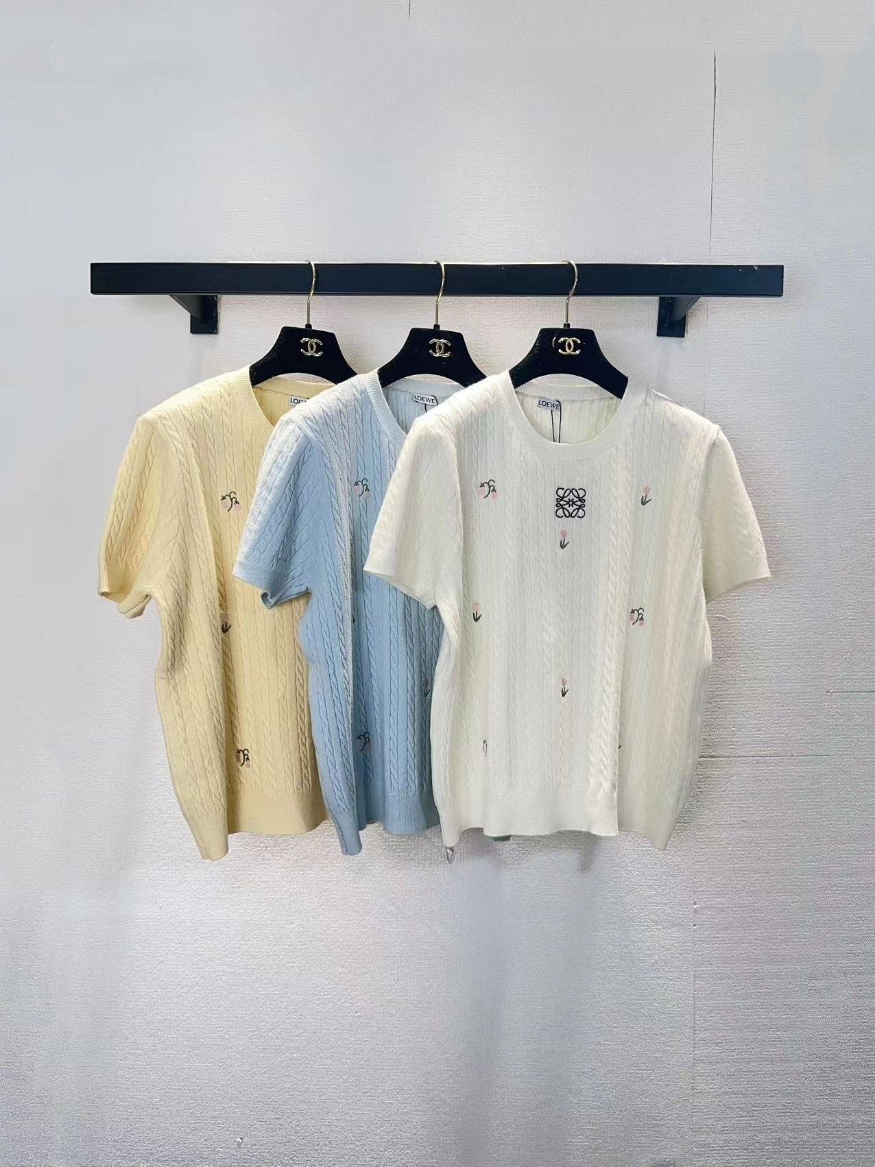 NO:750275,Loewe three-color short-sleeved,,loewe,T-shirt,19860909罗意威三色短袖,,loewe,T-shirt,,Women's clothing