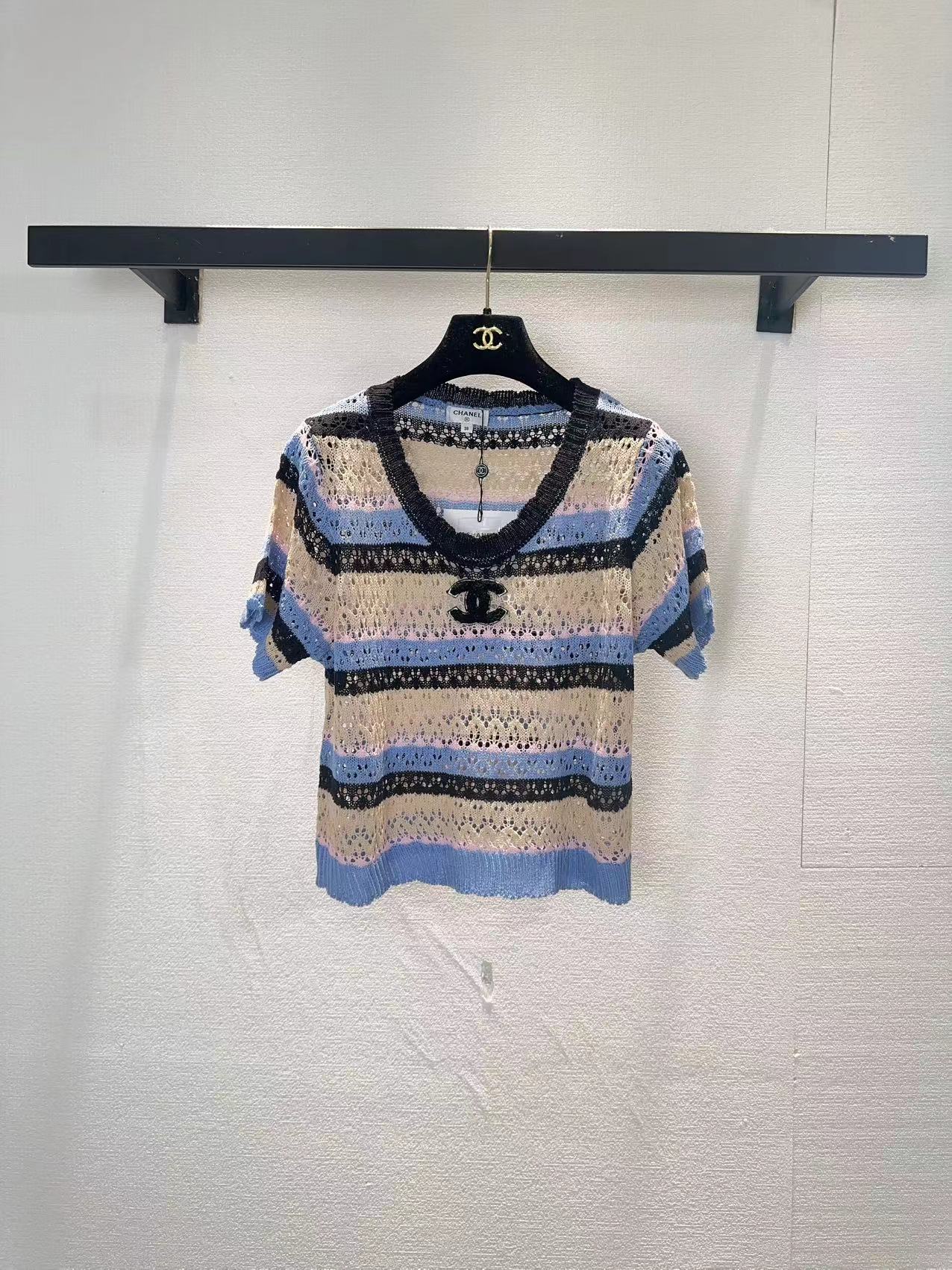 NO:750356,chanel Chanel striped short-sleeved,,chanel,chanel,T-shirt,19860909chanel香奈儿条纹短袖,,chanel,chanel,T-shirt,,Women's clothing