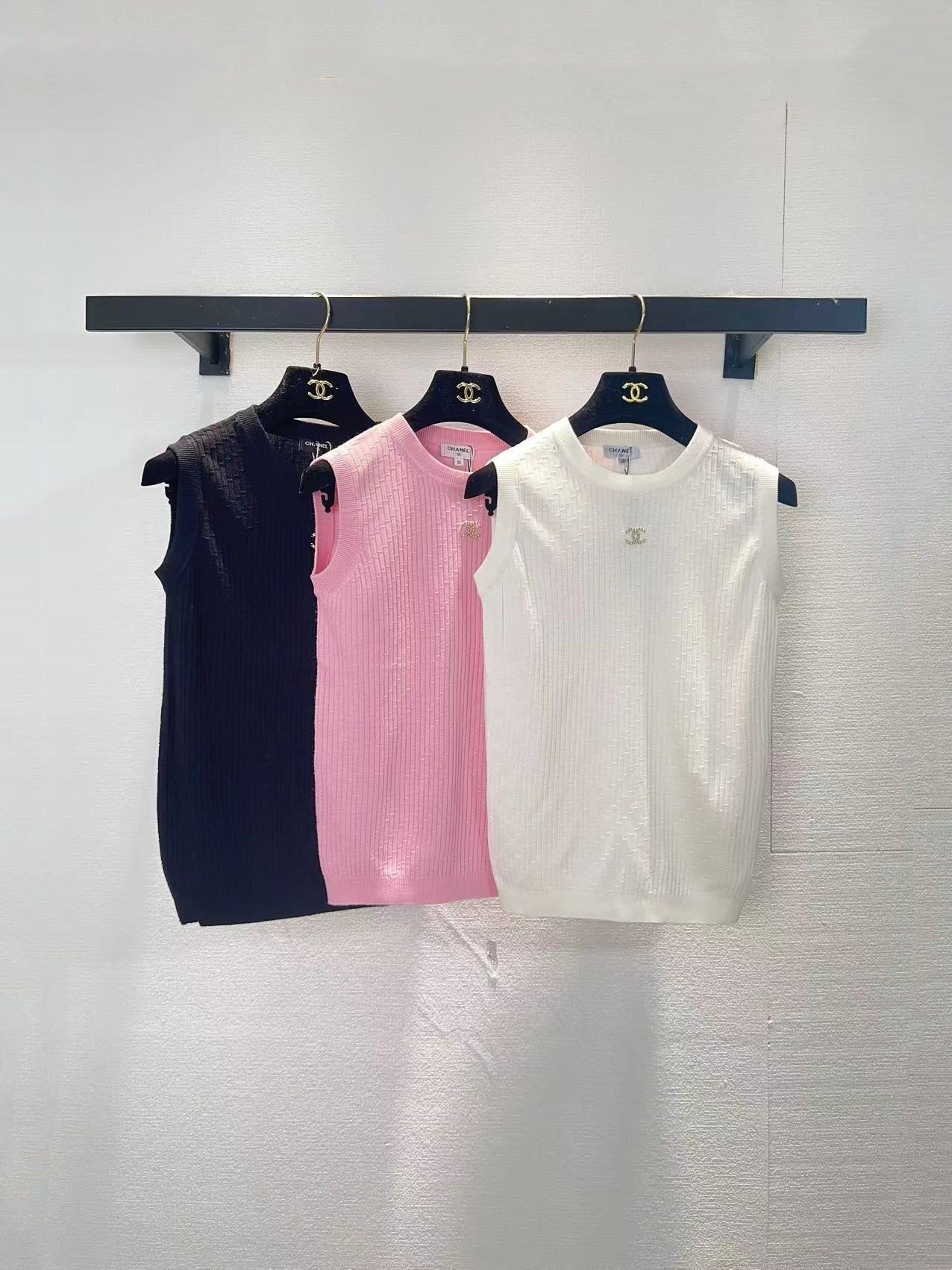 NO:750274,chanel Chanel three-color vest SML,,chanel,chanel,19860909chanel香奈儿三色背心SML,,chanel,chanel,,Women's clothing