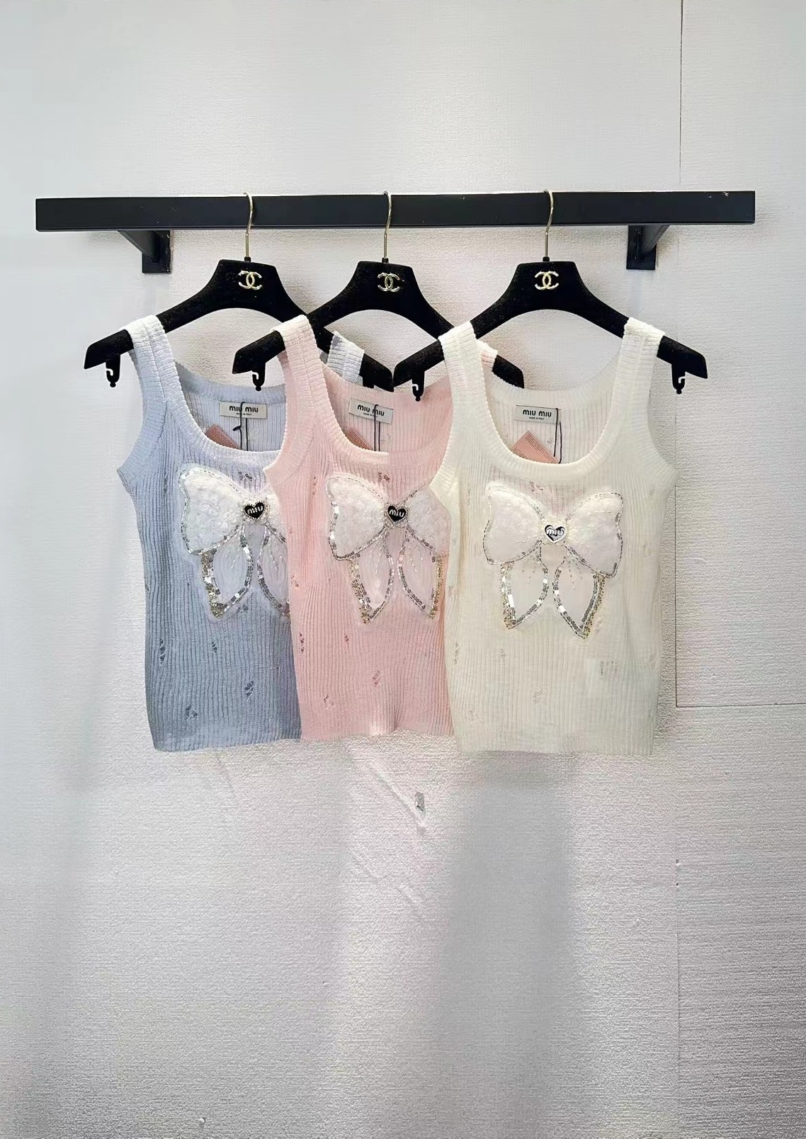 NO:750380,miumiu three-color vest,,miumiu,19860909miumiu三色背心,,miumiu,,Women's clothing