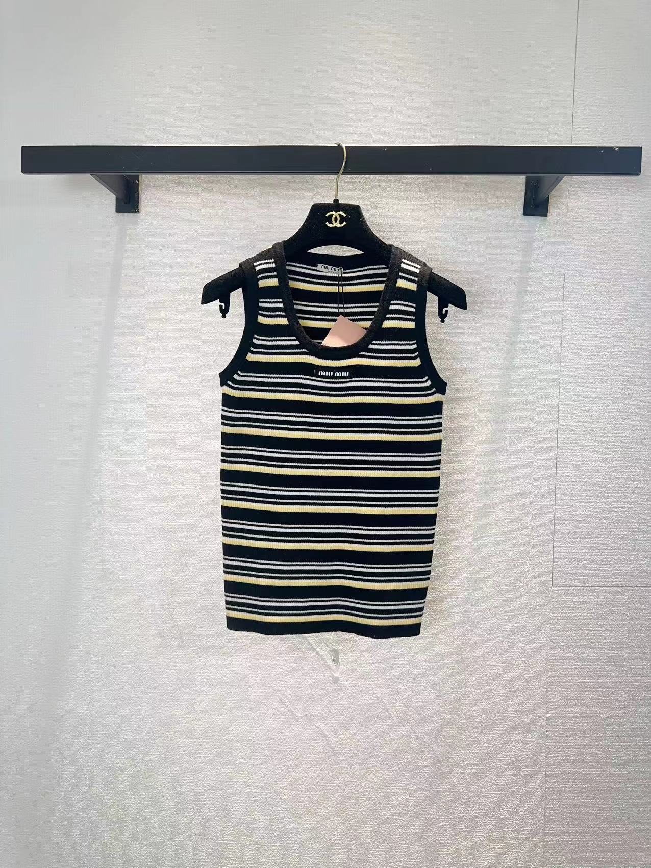 NO:751727,miumiu striped vest,,miumiu,19860909miumiu条纹背心,,miumiu,,Women's clothing