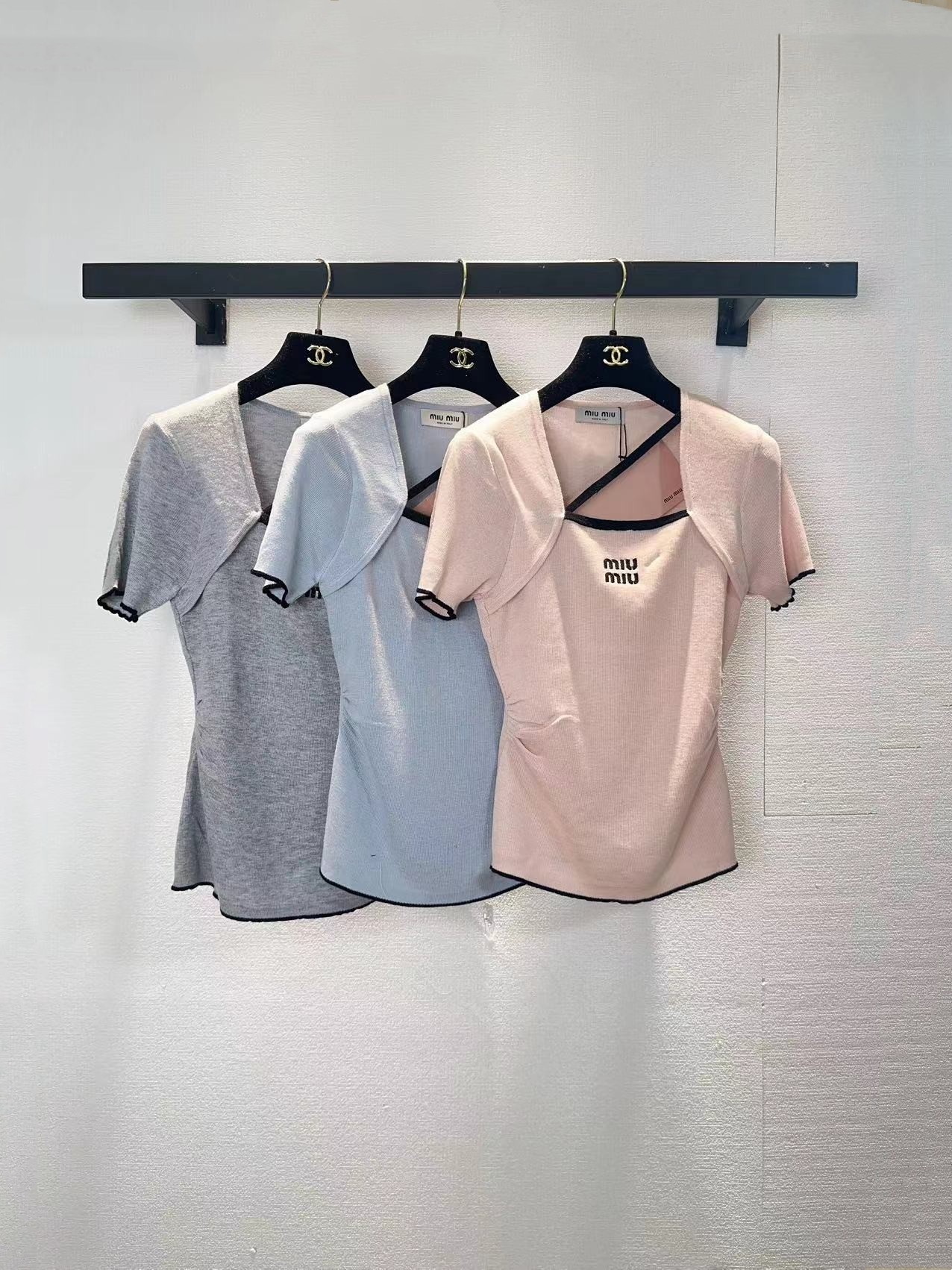 NO:751725,miumiu three-color short-sleeved SML,,miumiu,T-shirt,19860909miumiu三色短袖SML,,miumiu,T-shirt,,Women's clothing