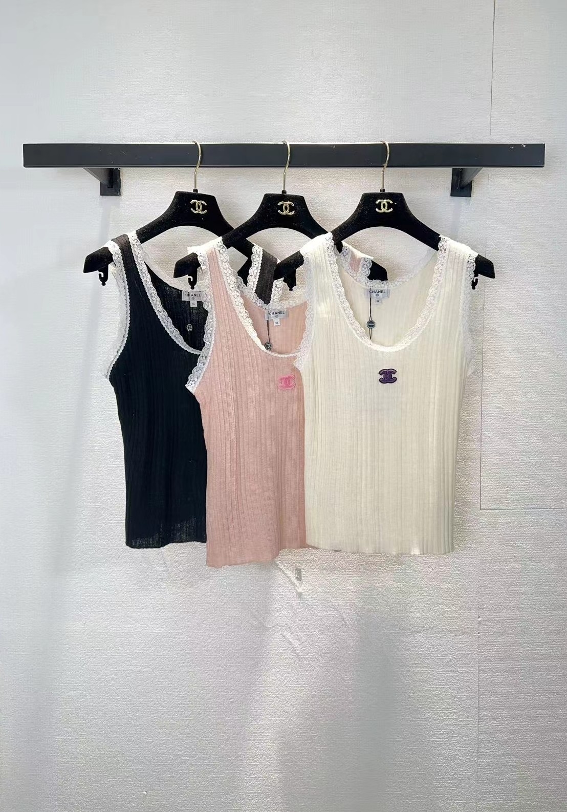 NO:752279,chanel Chanel three-color vest SML,,chanel,chanel,19860909chanel香奈儿三色背心SML,,chanel,chanel,,Women's clothing