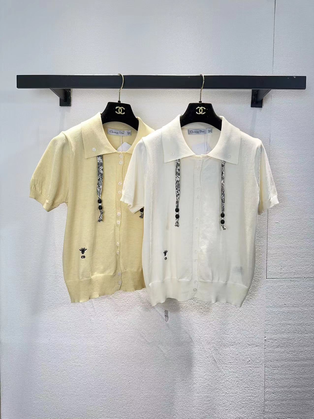 NO:762027,Dior Dior two-color lapel short-sleeved,,dior,dior,T-shirt,19860909Dior迪奥两色翻领短袖,,dior,dior,T-shirt,,Women's clothing