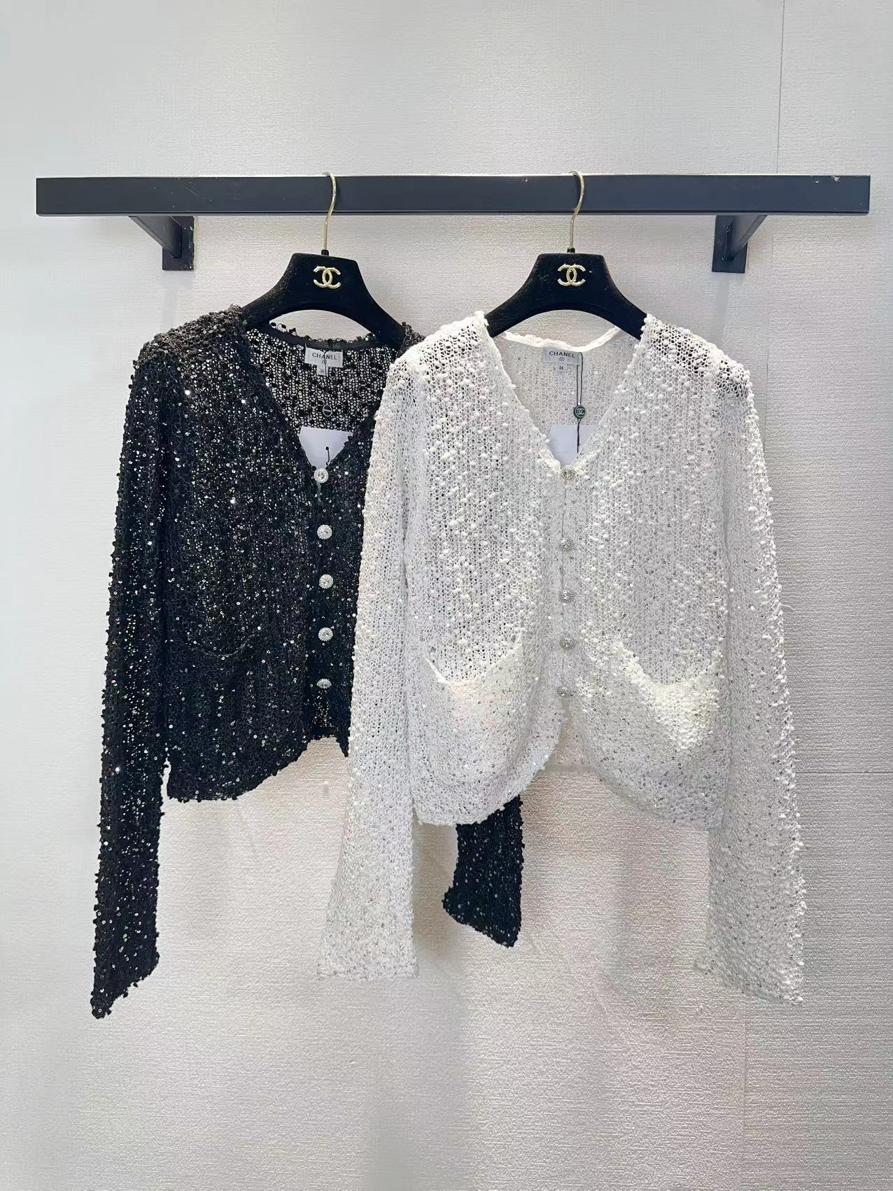 NO:762013,chanel Chanel two-color cardigan,,chanel,chanel,19860909chanel香奈儿两色开衫,,chanel,chanel,,Women's clothing