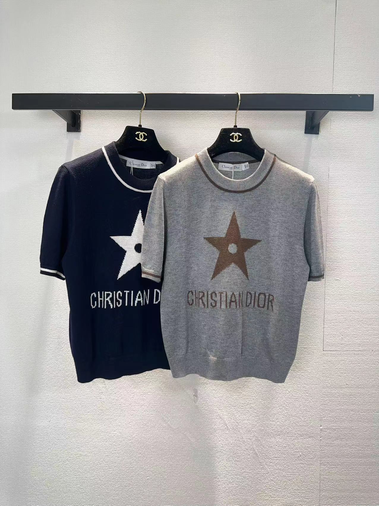 NO:761939,Dior Dior two-color short-sleeved,,dior,dior,T-shirt,19860909Dior迪奥两色短袖,,dior,dior,T-shirt,,Women's clothing