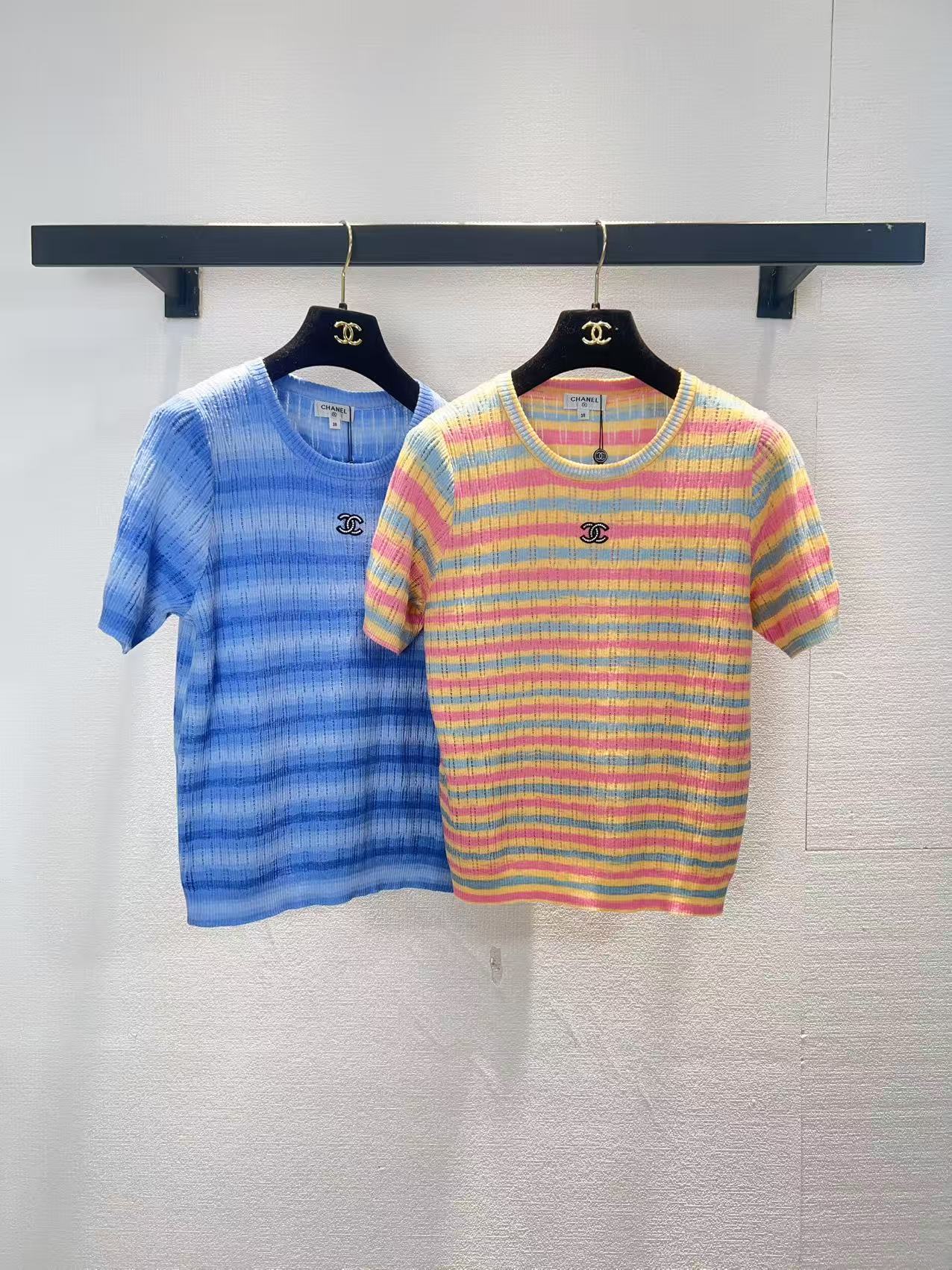 NO:797762,chanel Chanel two-color striped short-sleeved SMl,,chanel,chanel,T-shirt,19860909chanel香奈儿两色条纹短袖SMl,,chanel,chanel,T-shirt,,Women's clothing