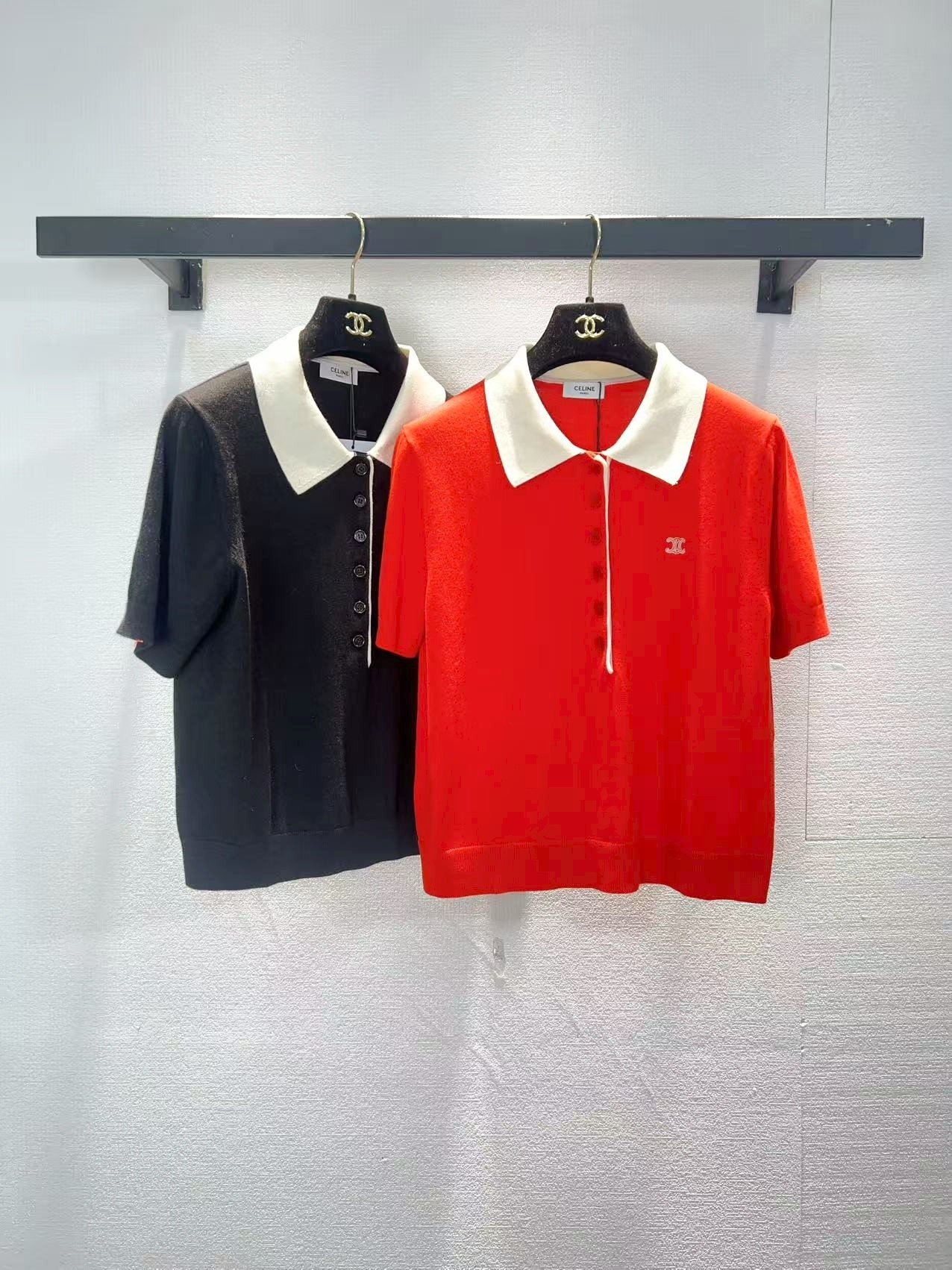 NO:798757,chanel Chanel two-color lapel short-sleeved,,chanel,chanel,T-shirt,19860909chanel香奈儿两色翻领短袖,,chanel,chanel,T-shirt,,Women's clothing