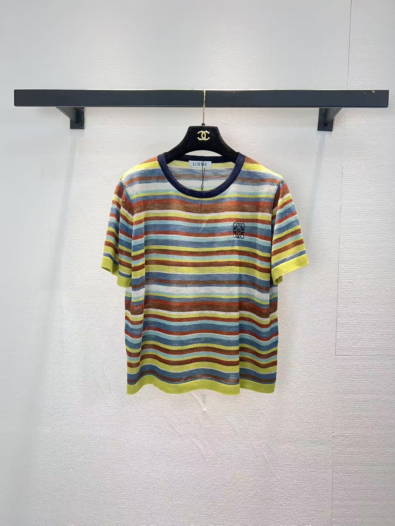 NO:798747,Loewe striped knitted pullover short sleeves,,loewe,T-shirt,19860909罗意威条纹针织套头短袖,,loewe,T-shirt,,Women's clothing