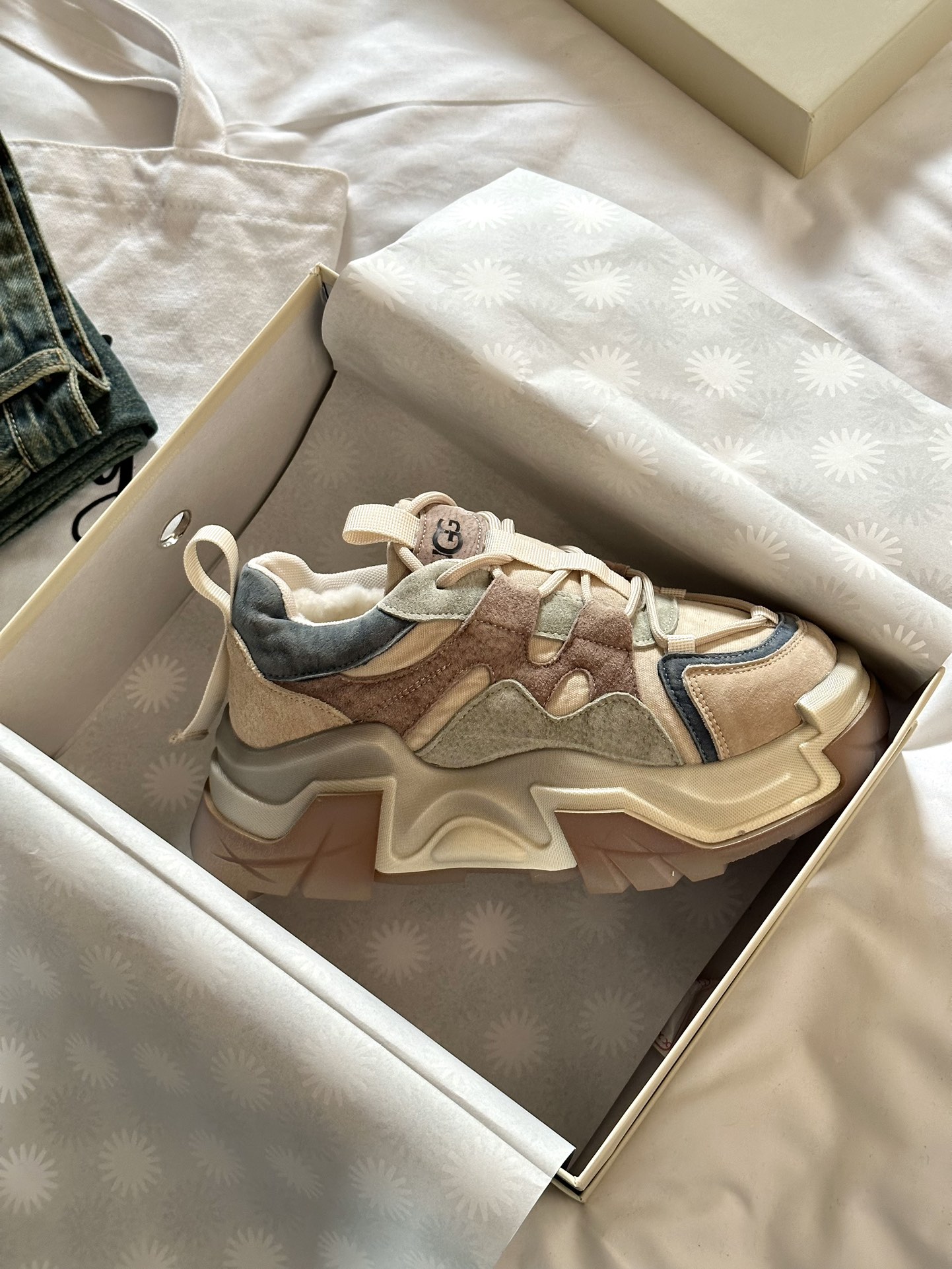 Fashionable Fusion Sneakers: Designer Style in Black Pink and More, Size 35-40 - 图片 5
