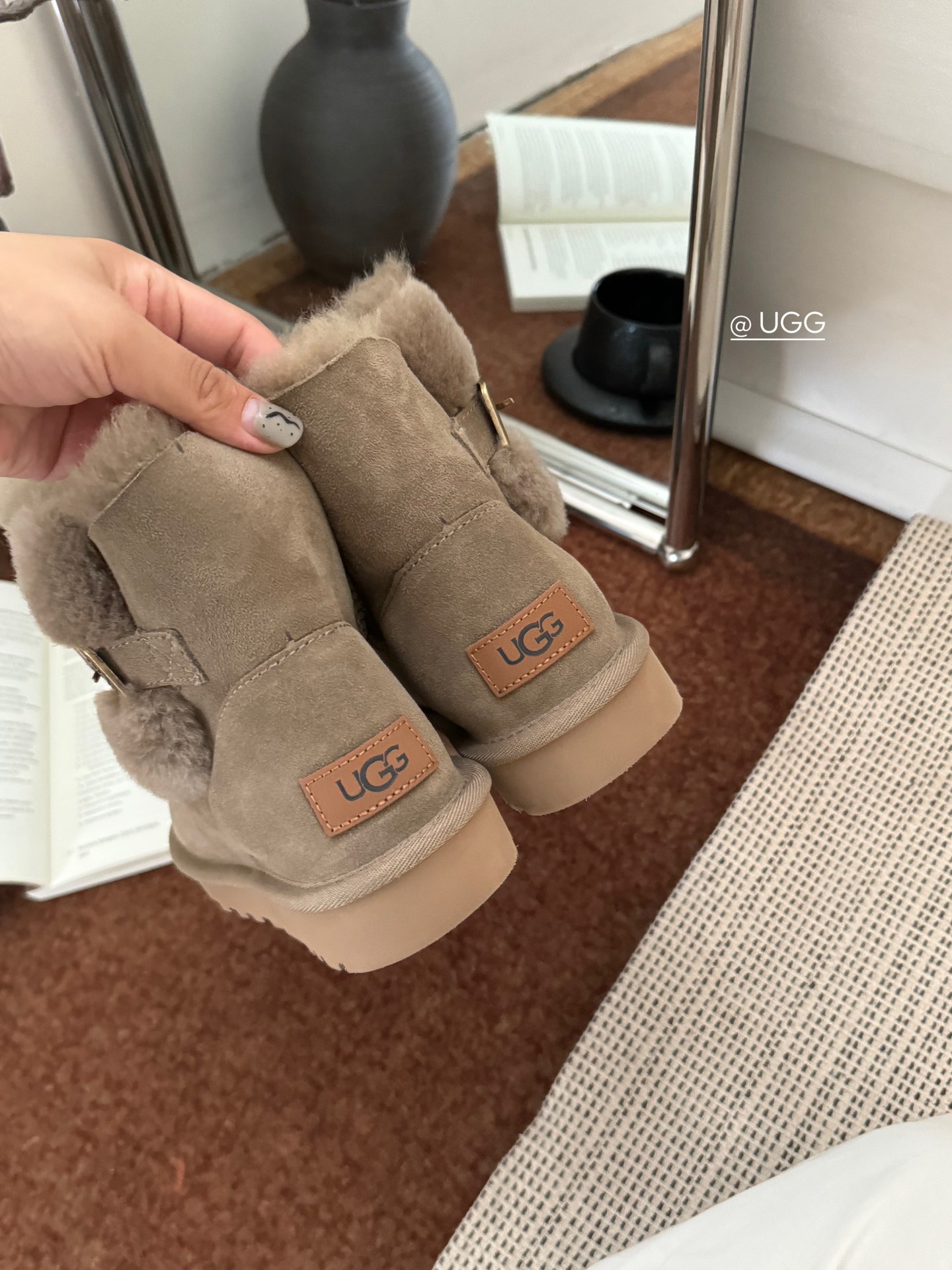 new羚羊棕实拍Ugg