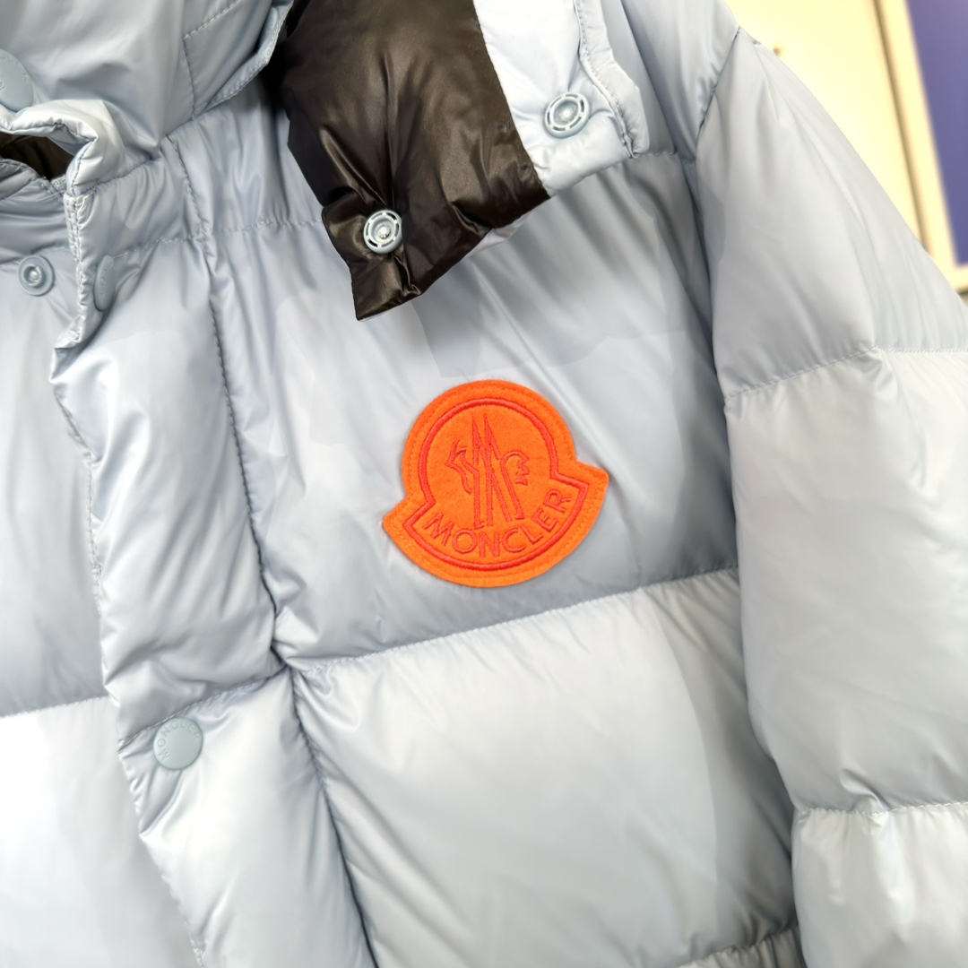 #正品级：𝑴𝒐𝒏𝒄𝒍𝒆𝒓｜蒙口 盟可睐徽标贴片 单排扣羽绒服#T09#𝑺𝒊𝒛𝒆：𝟭# 𝟮# 𝟯# 𝟰# 