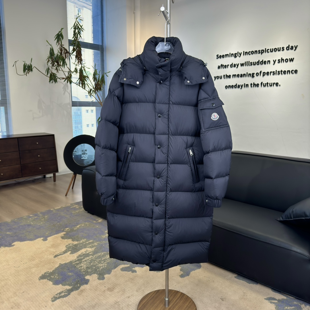 #正品级:𝗠𝗼𝗻𝗰𝗹𝗲𝗿盟可睐 𝗵𝗮𝗻𝗼𝘃𝗲𝗿𝗶𝗮𝗻 纯色连帽哑光防风长款宽松保暖羽绒服#097#𝗦𝗶𝘇