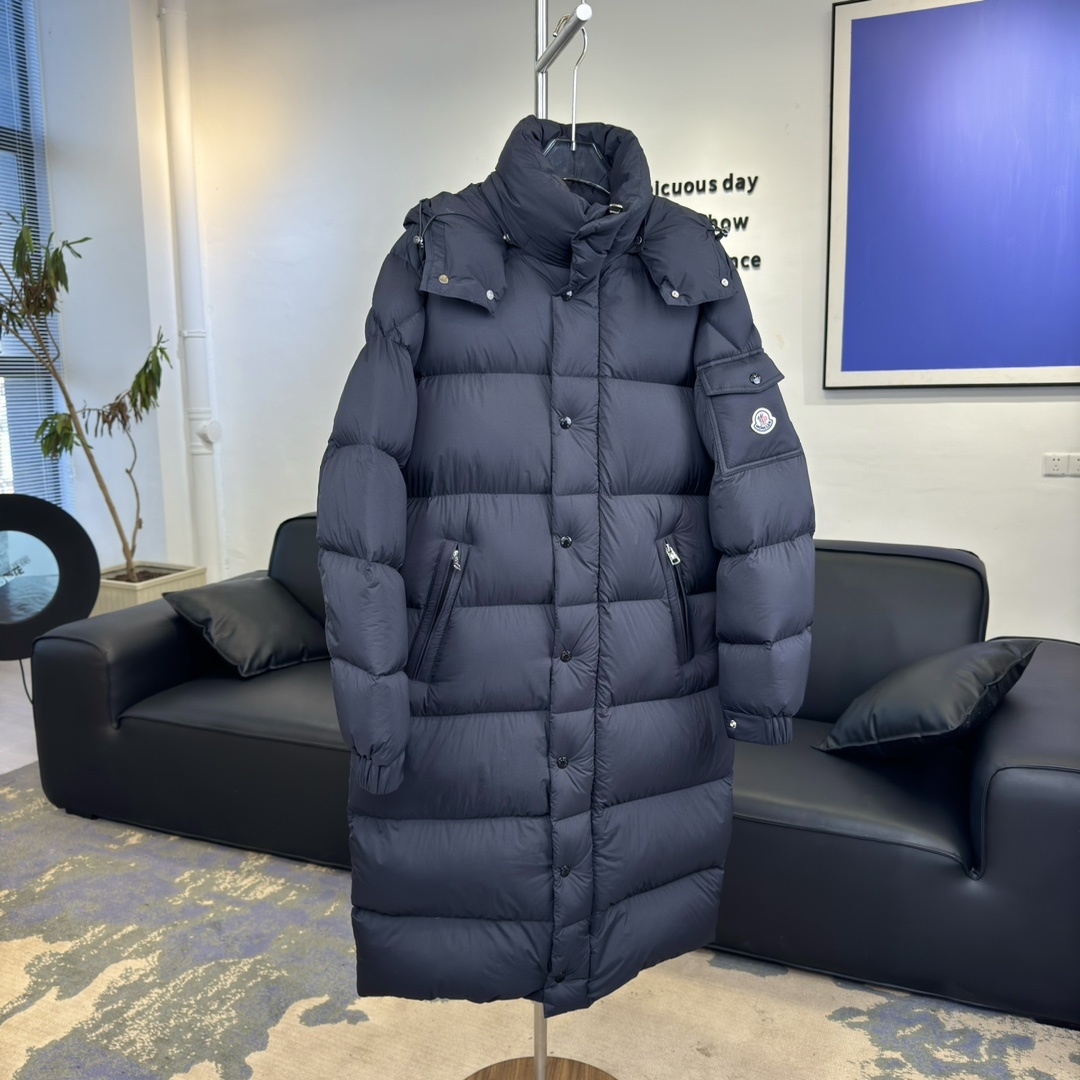 #正品级:𝗠𝗼𝗻𝗰𝗹𝗲𝗿盟可睐 𝗵𝗮𝗻𝗼𝘃𝗲𝗿𝗶𝗮𝗻 纯色连帽哑光防风长款宽松保暖羽绒服#097#𝗦𝗶𝘇