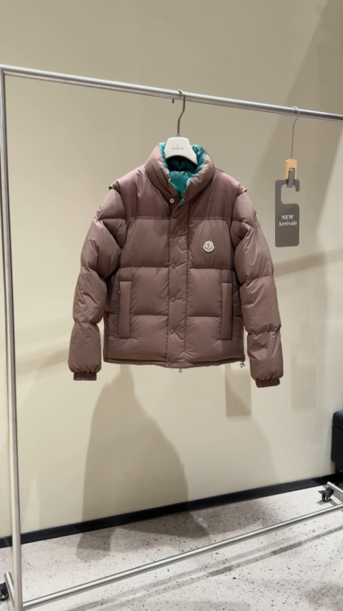 Moncler Verone Reversible Down Jacket Detachable Sleeves - Unisex 1 Moncler Verone Reversible Down Jacket Detachable Sleeves – Unisex