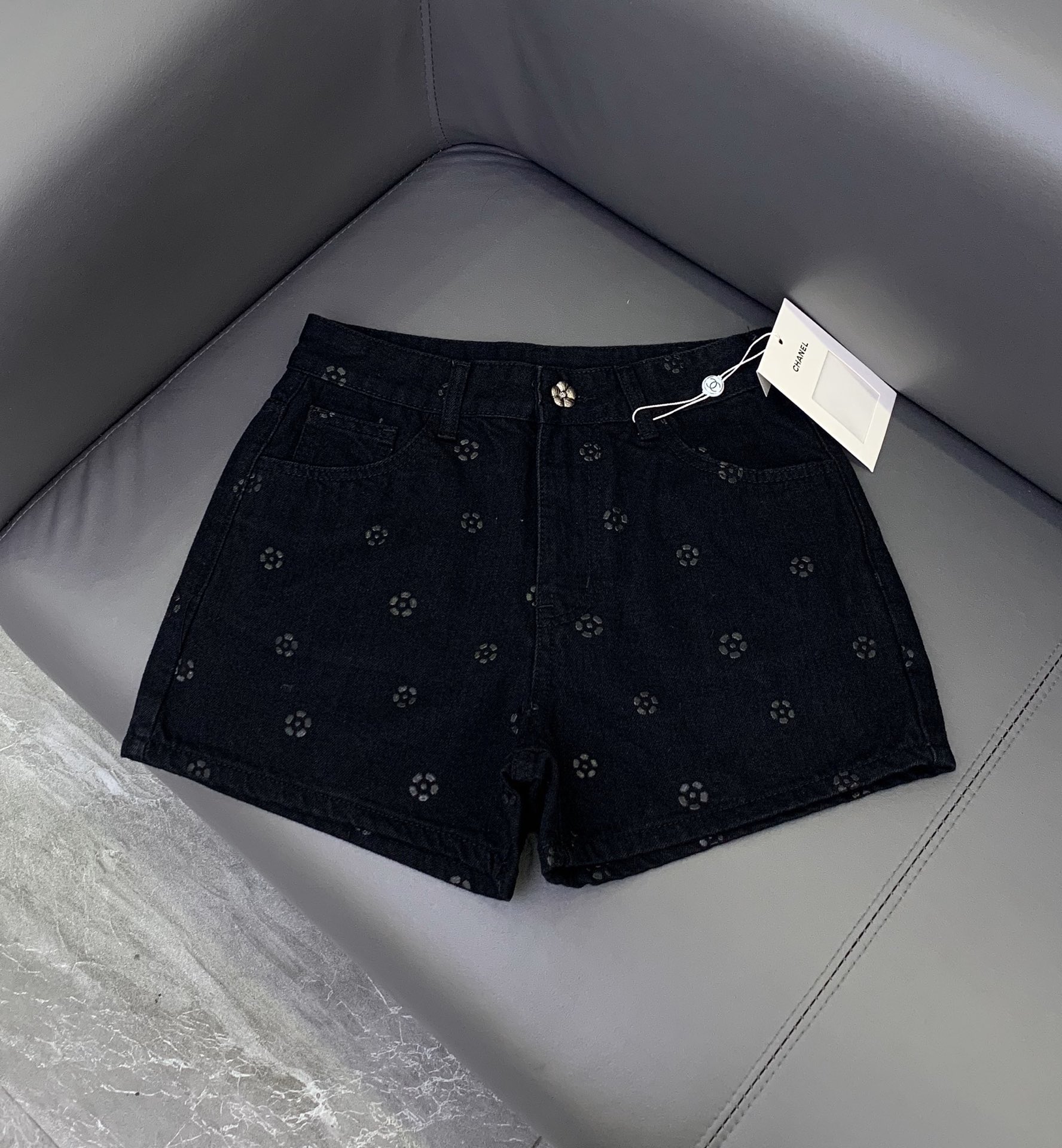Chanel Clothing Pants & Trousers Shorts Black Cotton