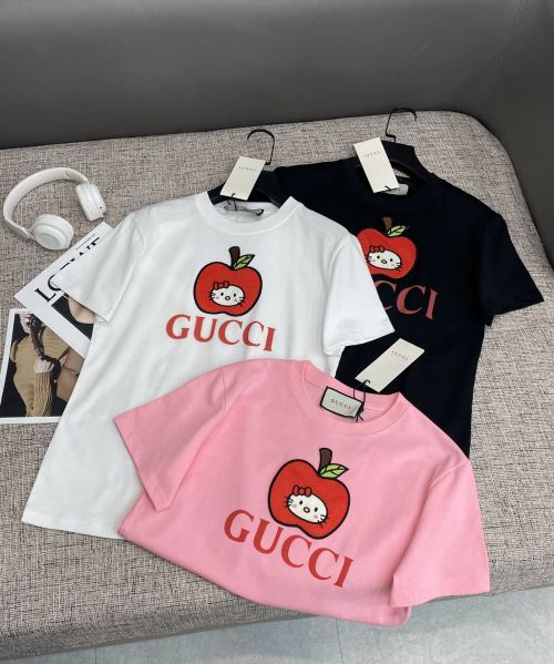 Gucci Apple Hello Kitty Patchwork Embroidered Letter Printed T-Shirt