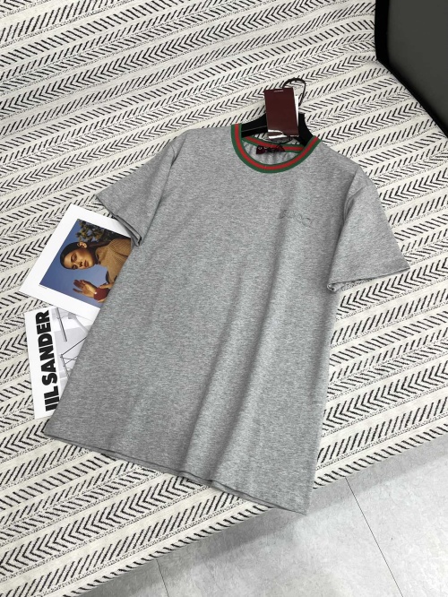 Gucci Red-Trimmed Embroidered Logo Tee - Spring Fashion, Gray, S-L 1 Gucci Red-Trimmed Embroidered Logo Tee - Spring Fashion, Gray, S-L