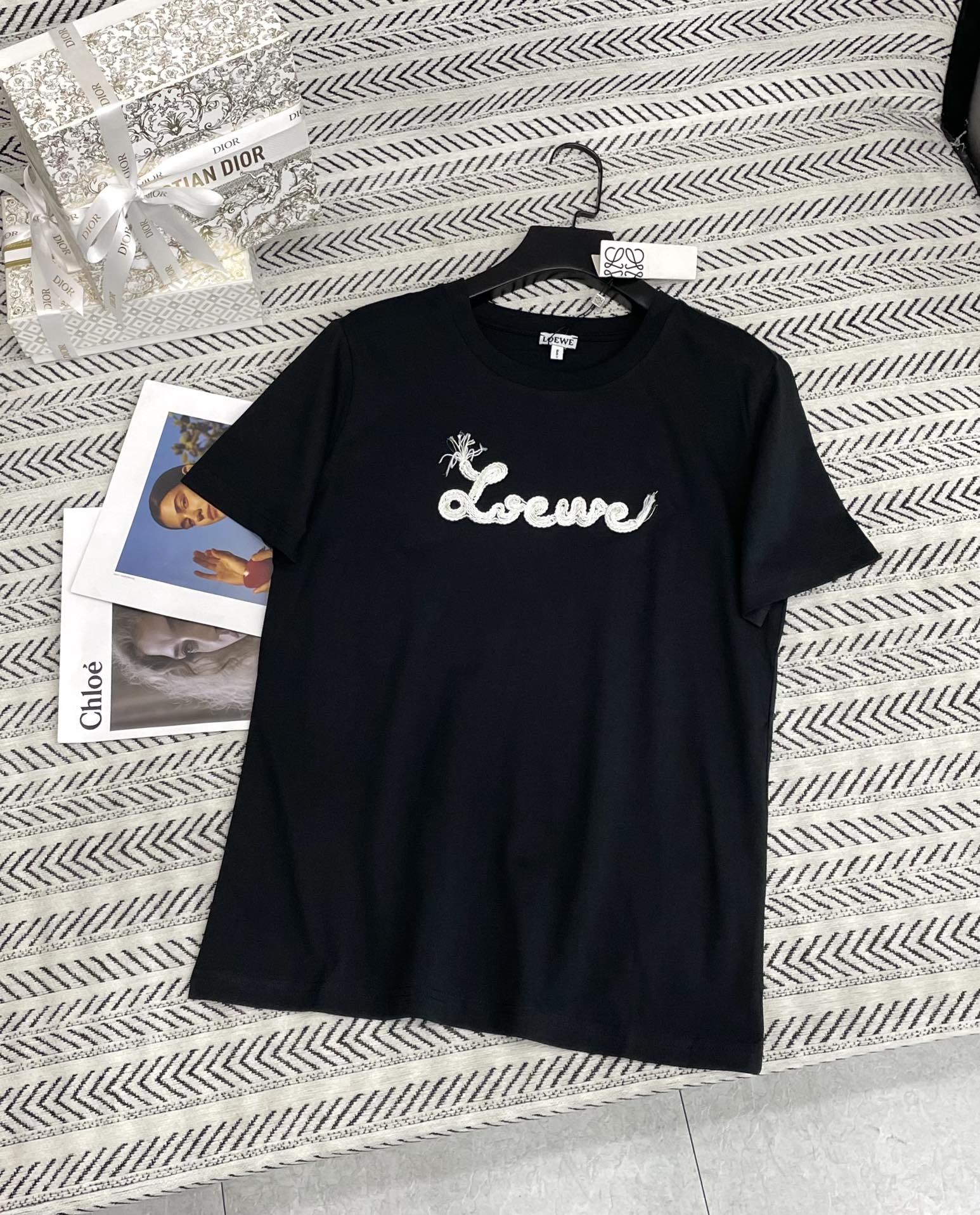 Loewe Woven Embroidered Logo T-Shirt - Stylish & Comfortable (S-L) 7 i1763873273 6416 4