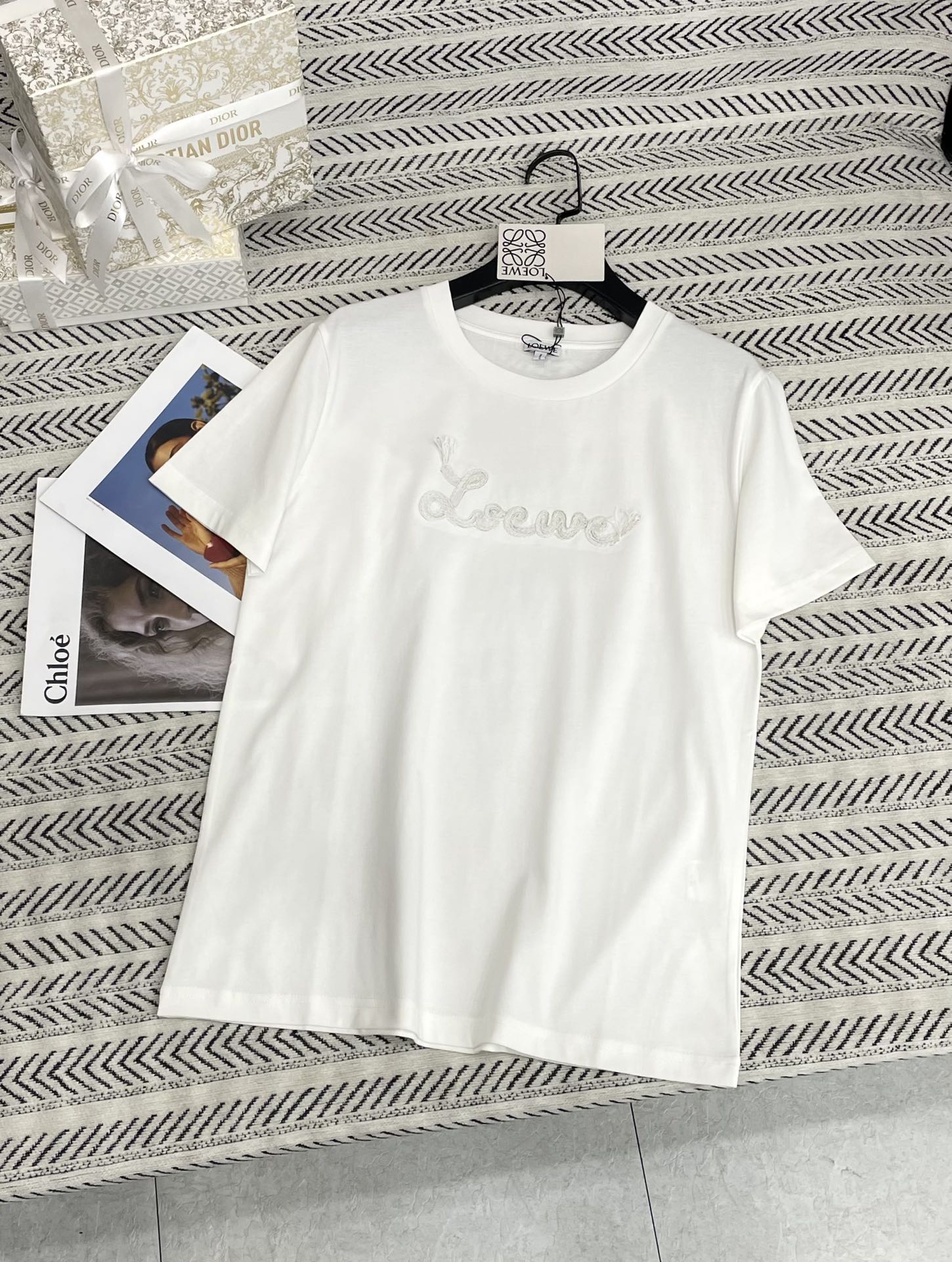 Loewe Woven Embroidered Logo T-Shirt - Stylish & Comfortable (S-L) 5 i1763873273 6703 8