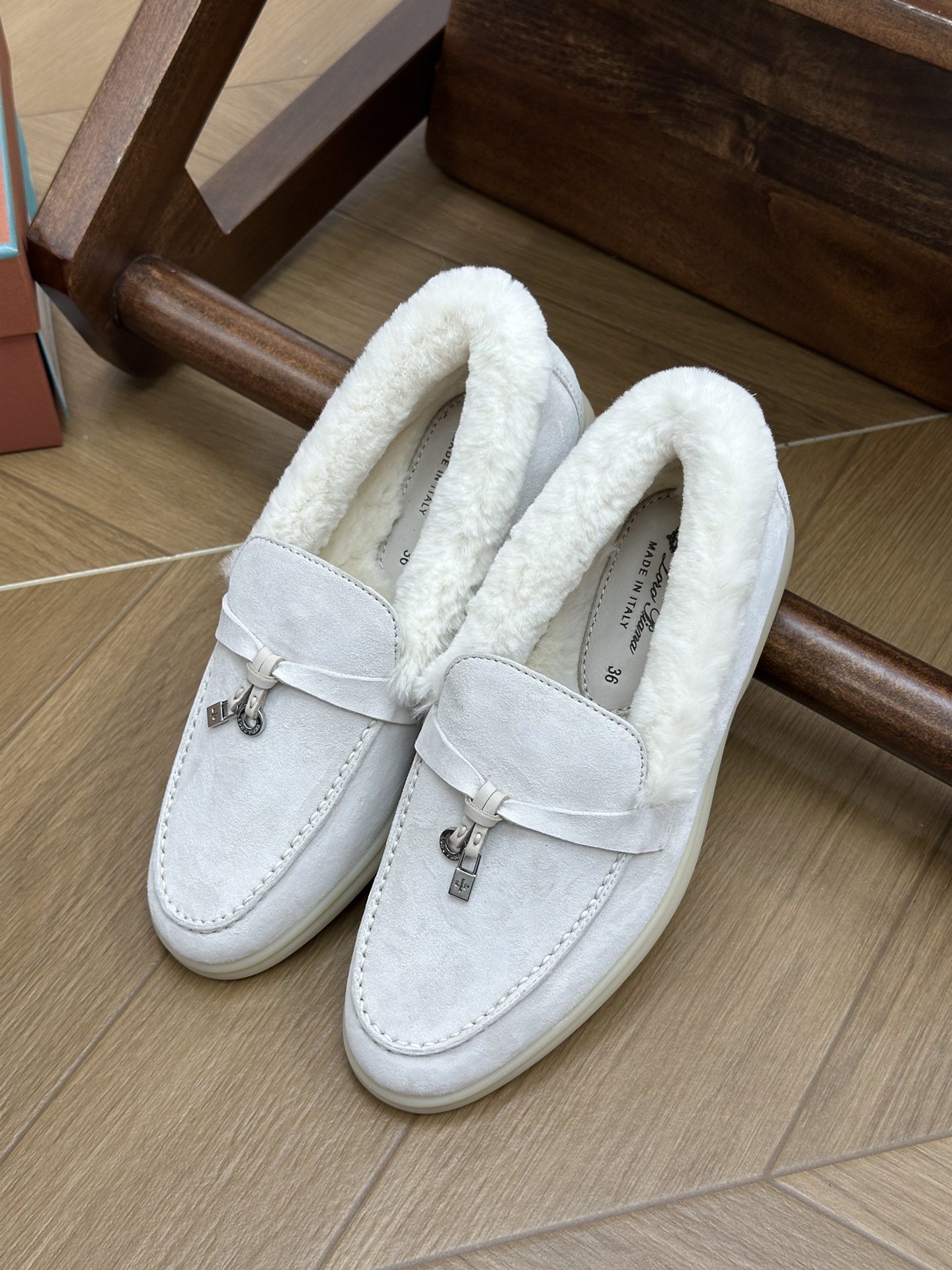NO:679759,Off-white, loafers, fur shoes, loafers19860909灰白色,乐福鞋毛毛鞋,loafers,Women's Shoes