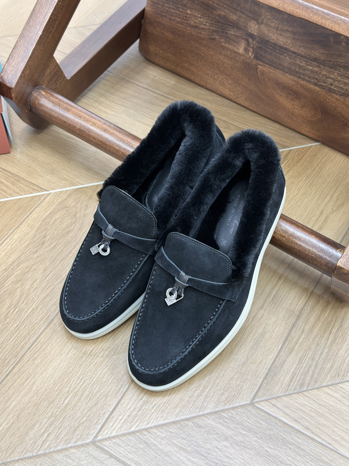 NO:679757,black,loafers,furry shoes,loafers19860909黑色,乐福鞋毛毛鞋,loafers,Women's Shoes