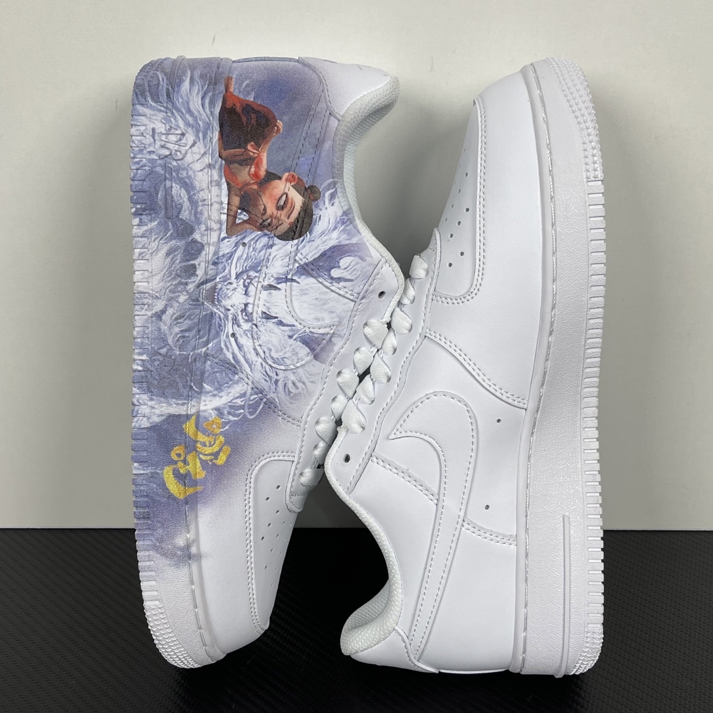 特价    
 NK Air Force 1 07 空军一号经典低帮板鞋 哪吒 ！
货号：CW2288-