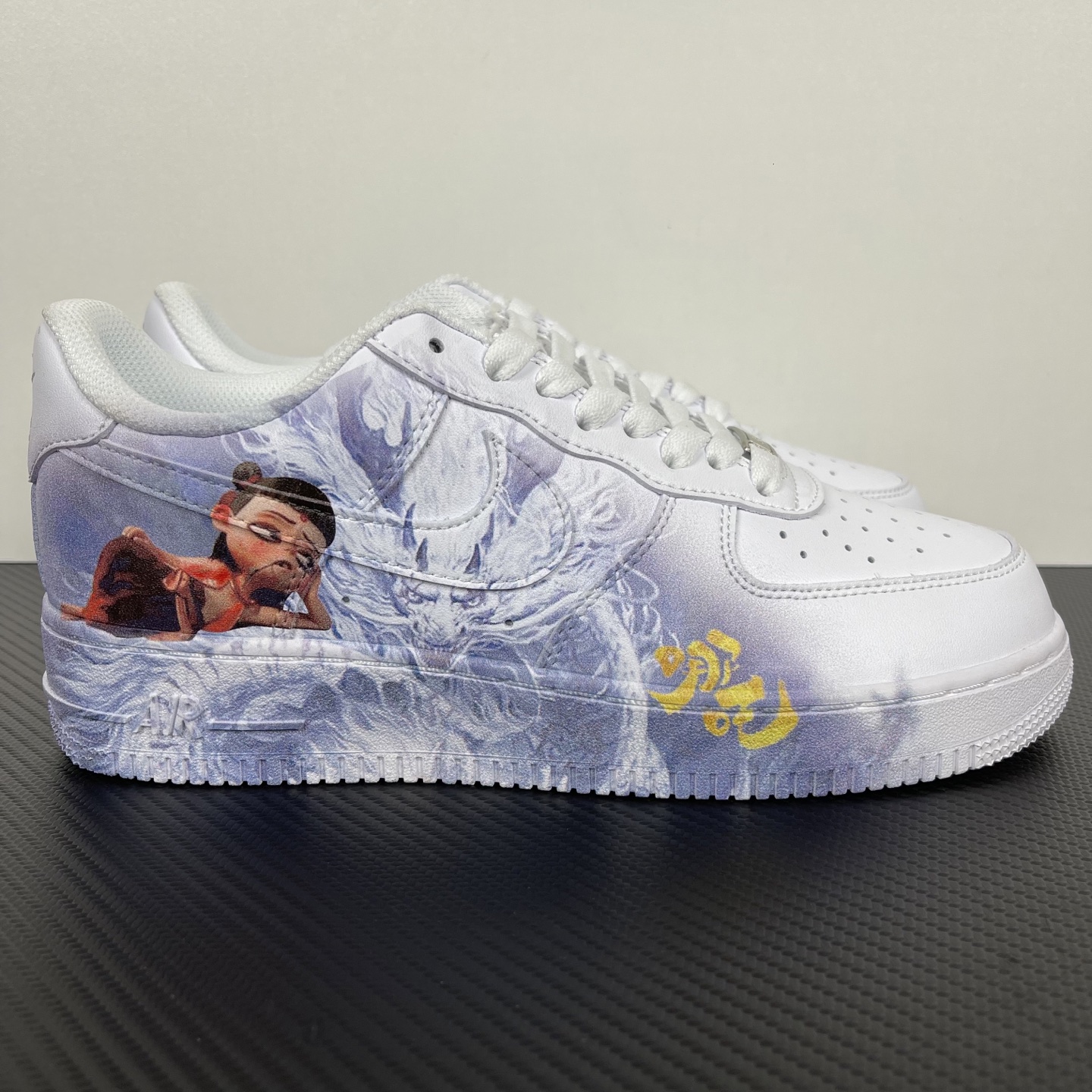 特价    
 NK Air Force 1 07 空军一号经典低帮板鞋 哪吒 ！
货号：CW2288-