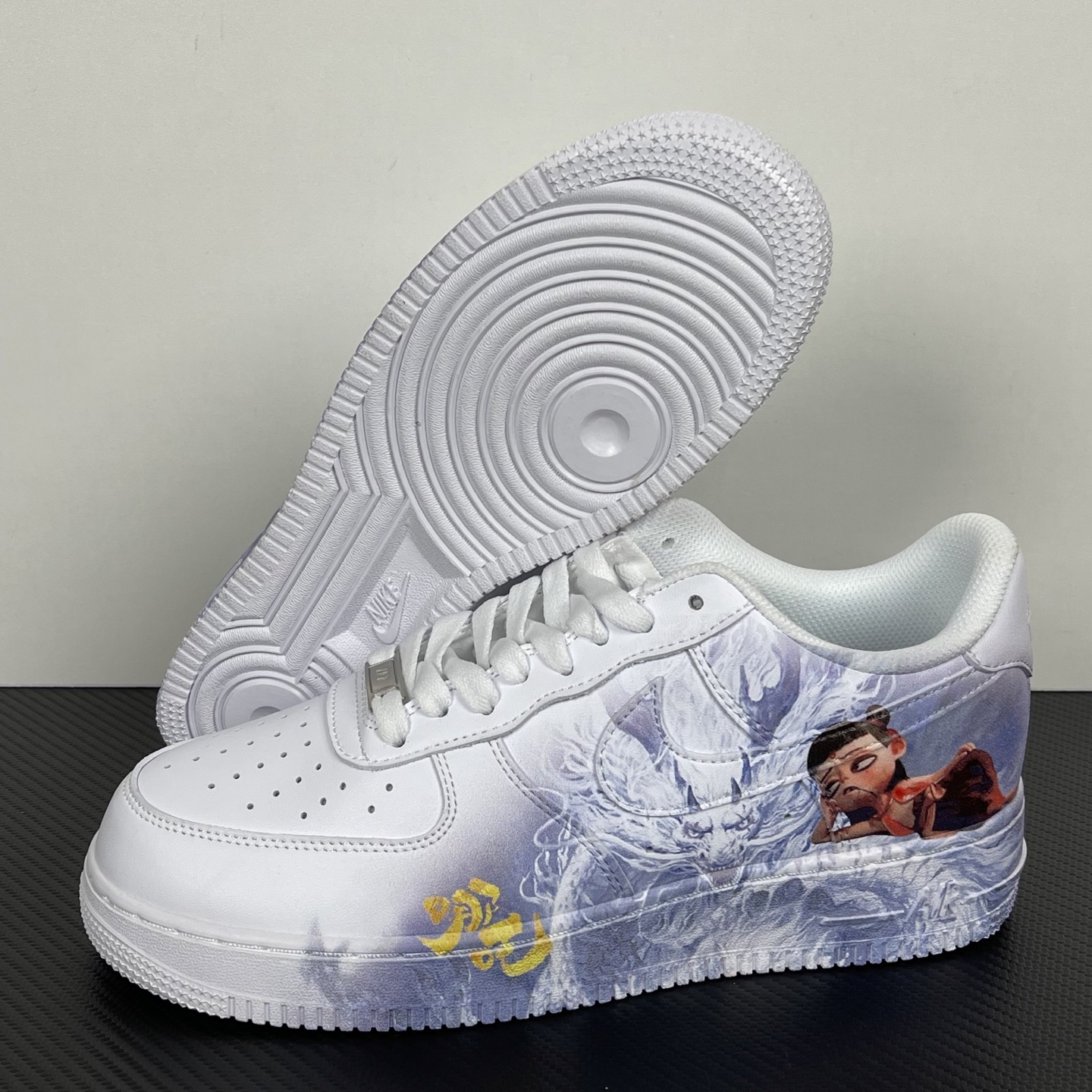 特价    
 NK Air Force 1 07 空军一号经典低帮板鞋 哪吒 ！
货号：CW2288-
