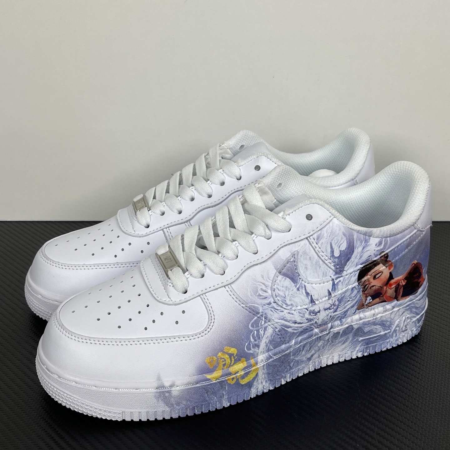 特价    
 NK Air Force 1 07 空军一号经典低帮板鞋 哪吒 ！
货号：CW2288-