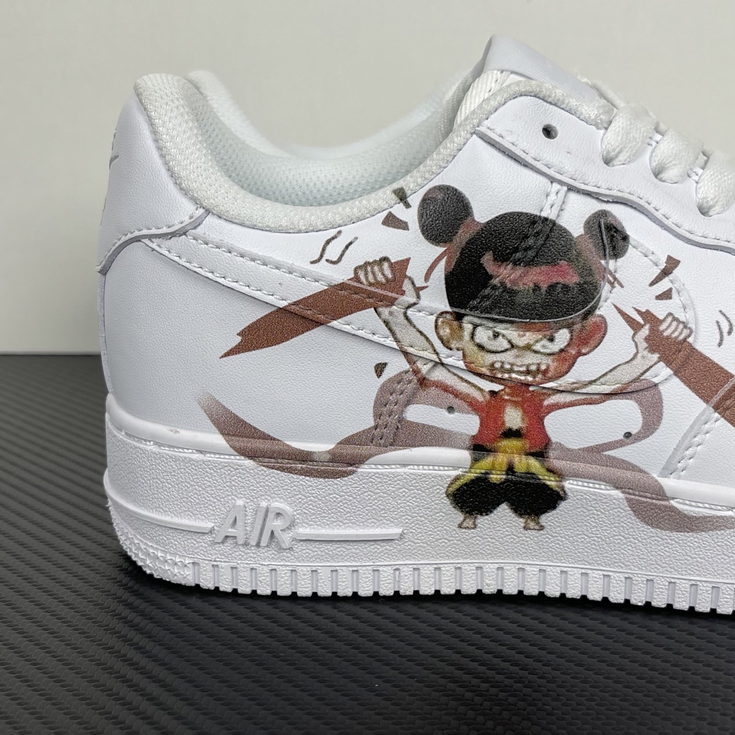 特价    

 NK Air Force 1 07 空军一号经典低帮板鞋 哪吒 ！
货号：CW2288