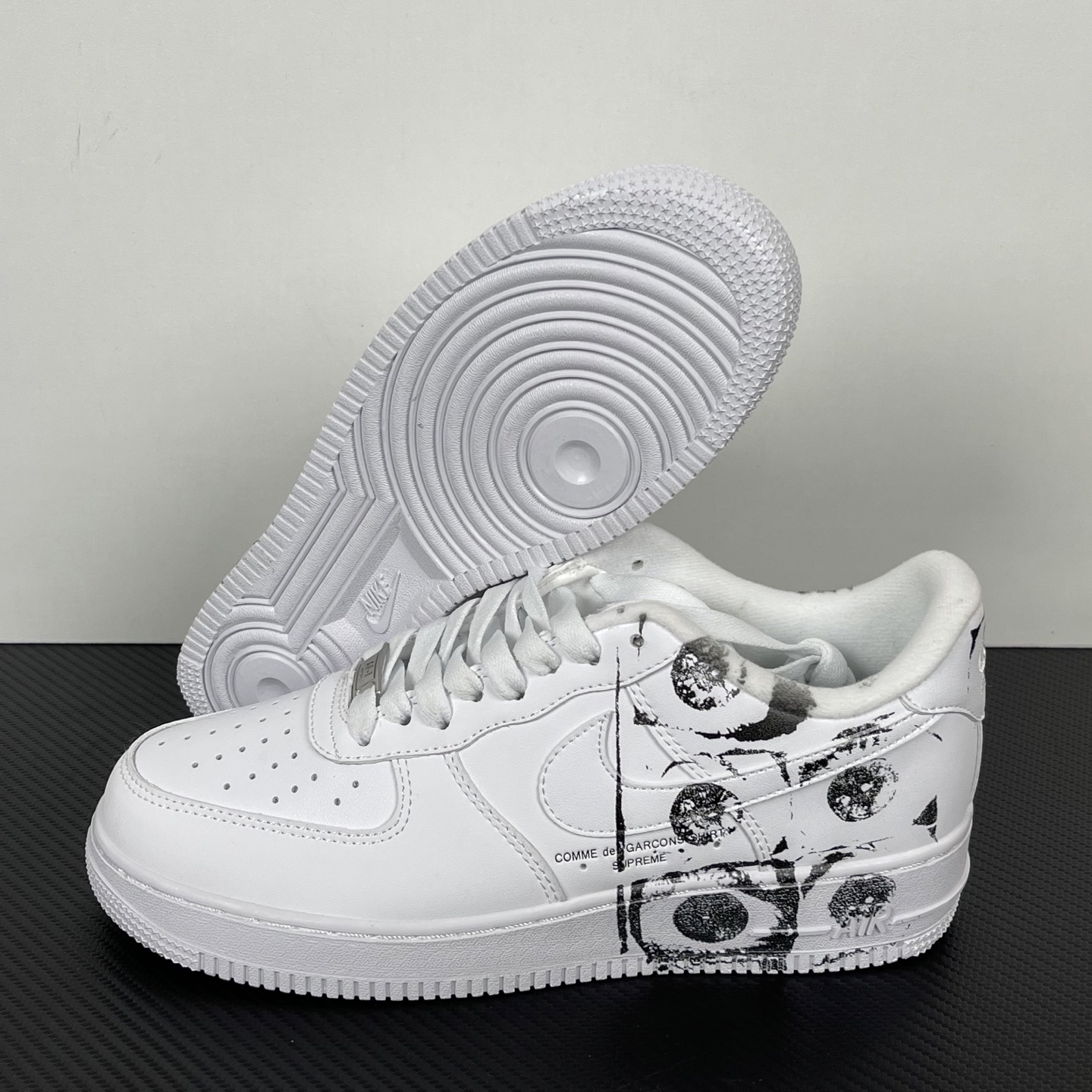 特价    
 CDG x Supreme x NK Air Force 1 Supreme Comme