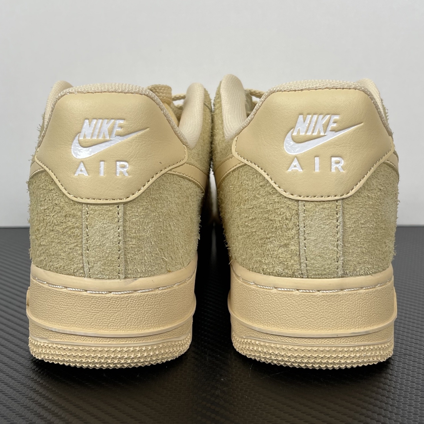 特价
NK Air Force 1´07 Low 空军一号低帮百搭休闲运动板鞋 小麦拼接!
货