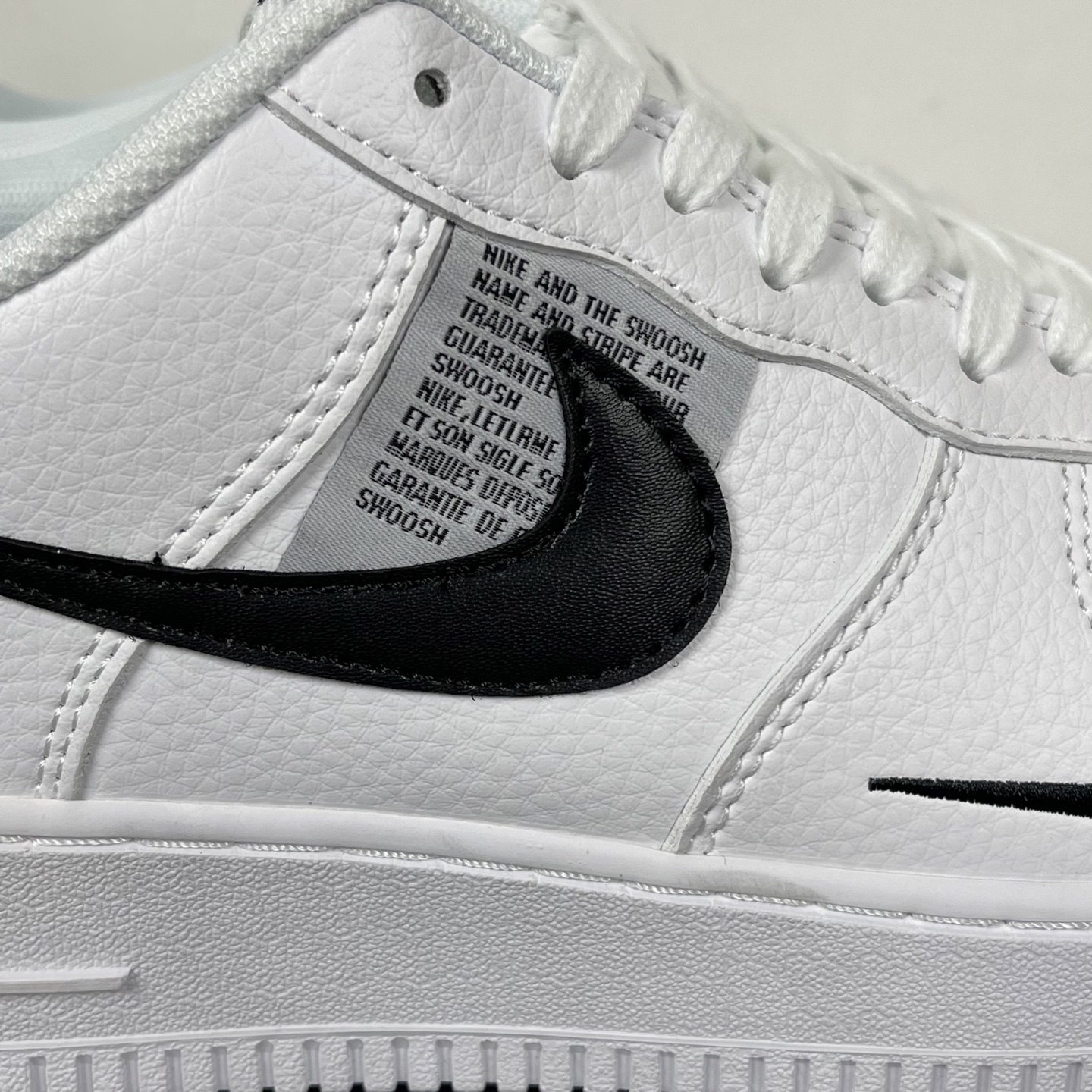特价    
【纯原】！NK Air Force 1 Low ‘07 空军一号低帮经典板鞋 白解构！
货