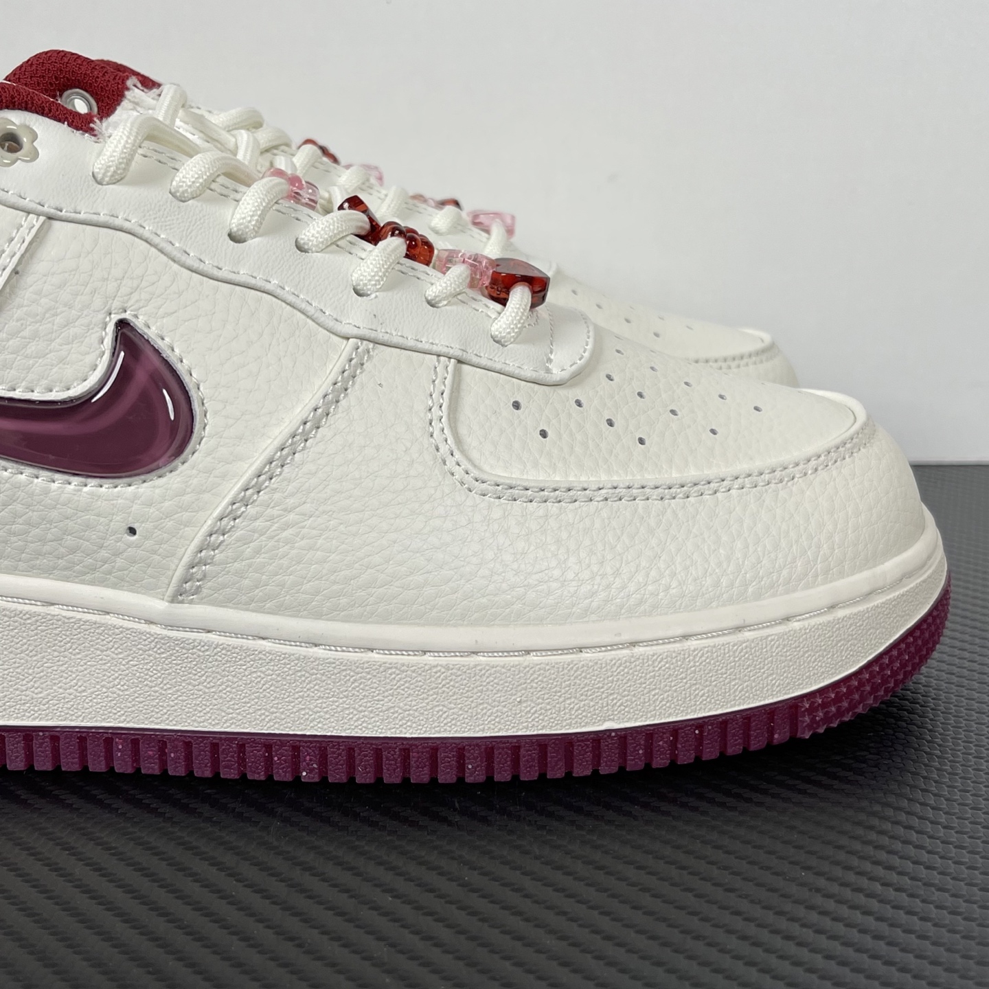 特价    
【纯原】！NK Air Force 1 Low ‘07 空军一号低帮经典板鞋 情人节限定！